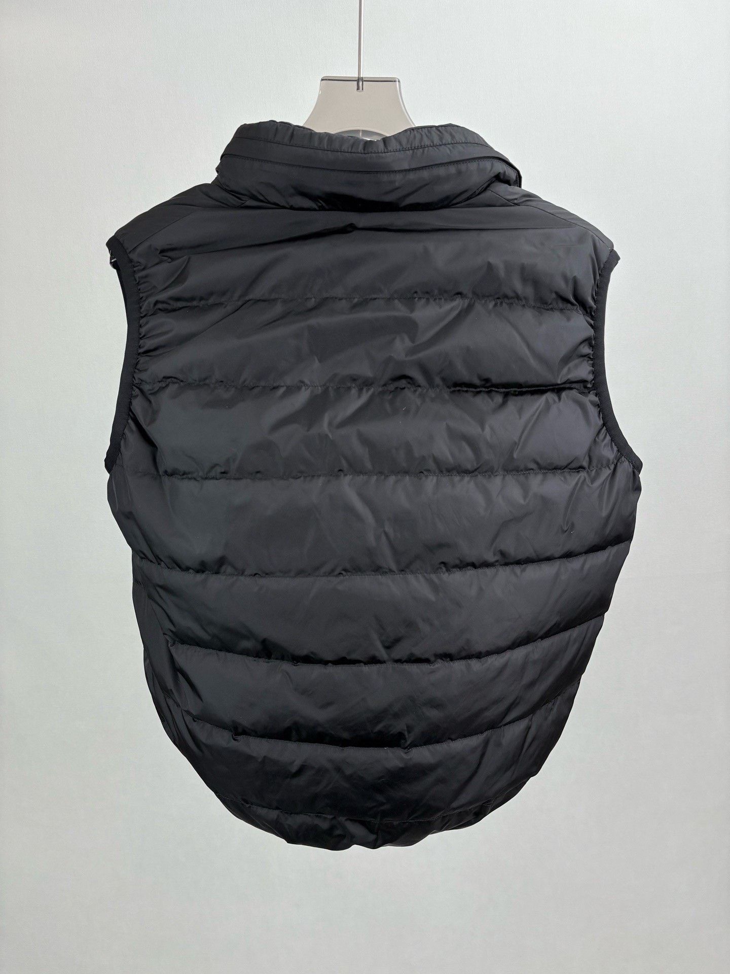 Gucci Gucci Full Logo Down Vest Size US S / EU 44-46 / 1 - 2 Thumbnail