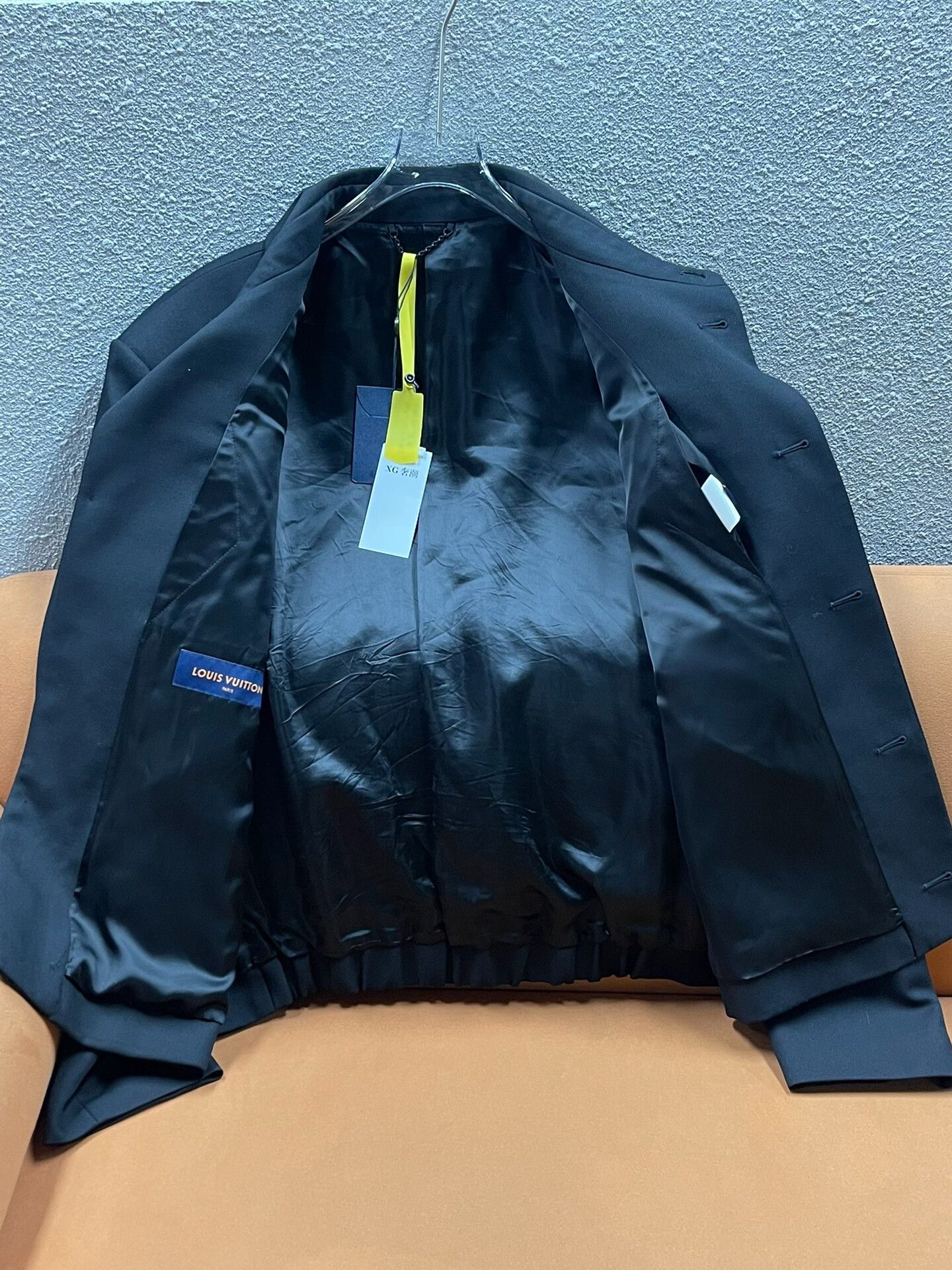 Louis Vuitton Louis Vuitton FW23 Logo Pearl Wool Jacket Size US XL / EU 56 / 4 - 3 Thumbnail