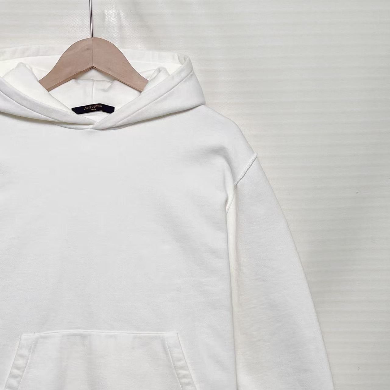 Louis Vuitton Louis Vuitton Men's White Hooded Sweatshirt Size US M / EU 48-50 / 2 - 3 Thumbnail