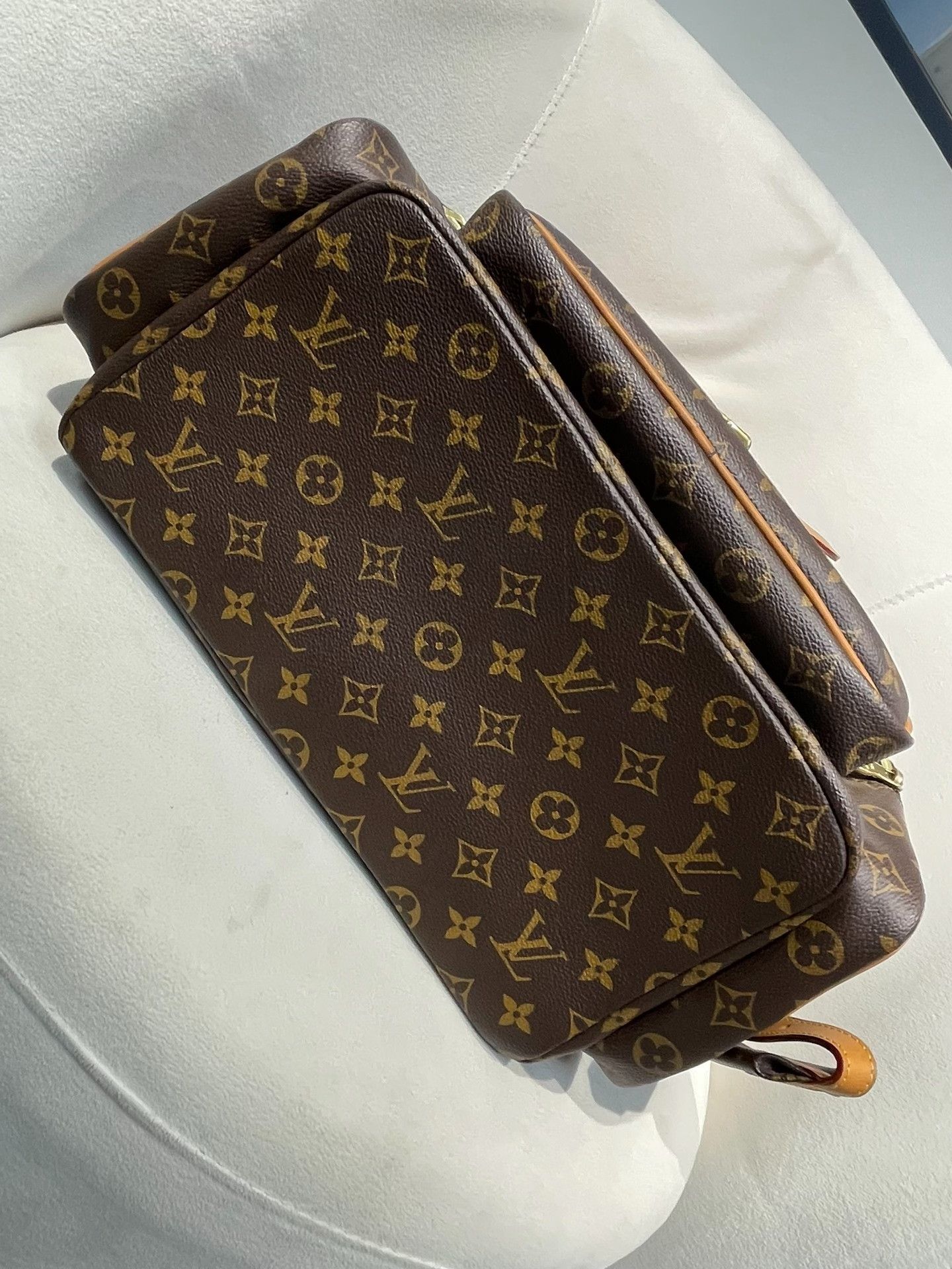 Louis Vuitton Louis Vuitton Trio Backpack Size ONE SIZE - 3 Thumbnail