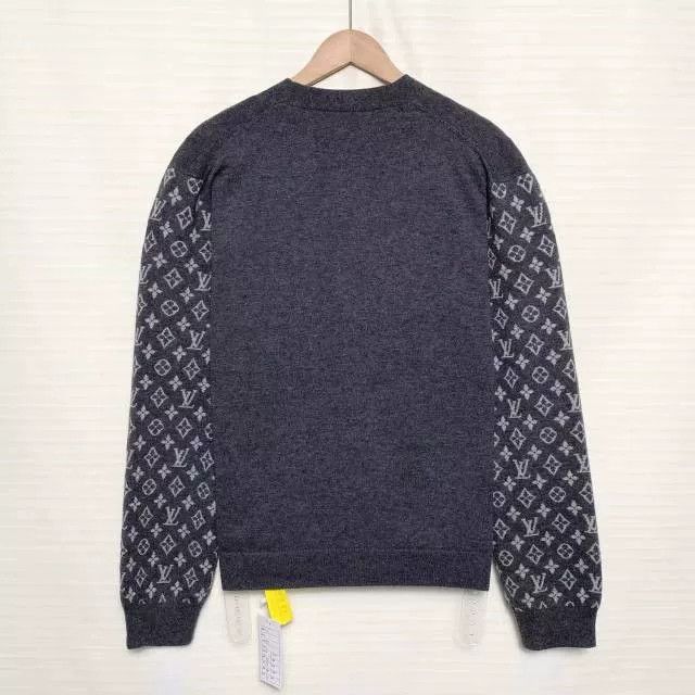 Louis Vuitton Louis Vuitton SS23 Logo V-Neck Knit Sweater Size US L / EU 52-54 / 3 - 2 Thumbnail