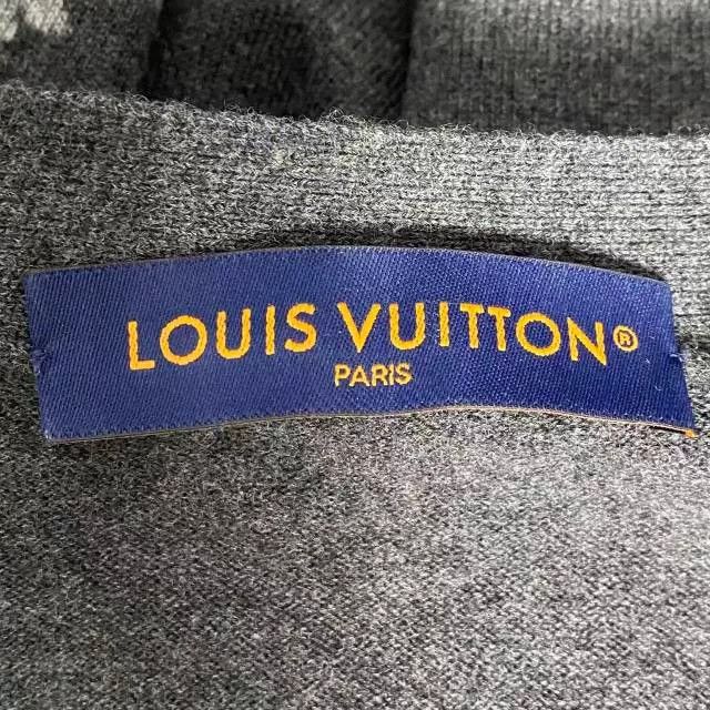 Louis Vuitton Louis Vuitton SS23 Logo V-Neck Knit Sweater Size US L / EU 52-54 / 3 - 4 Thumbnail