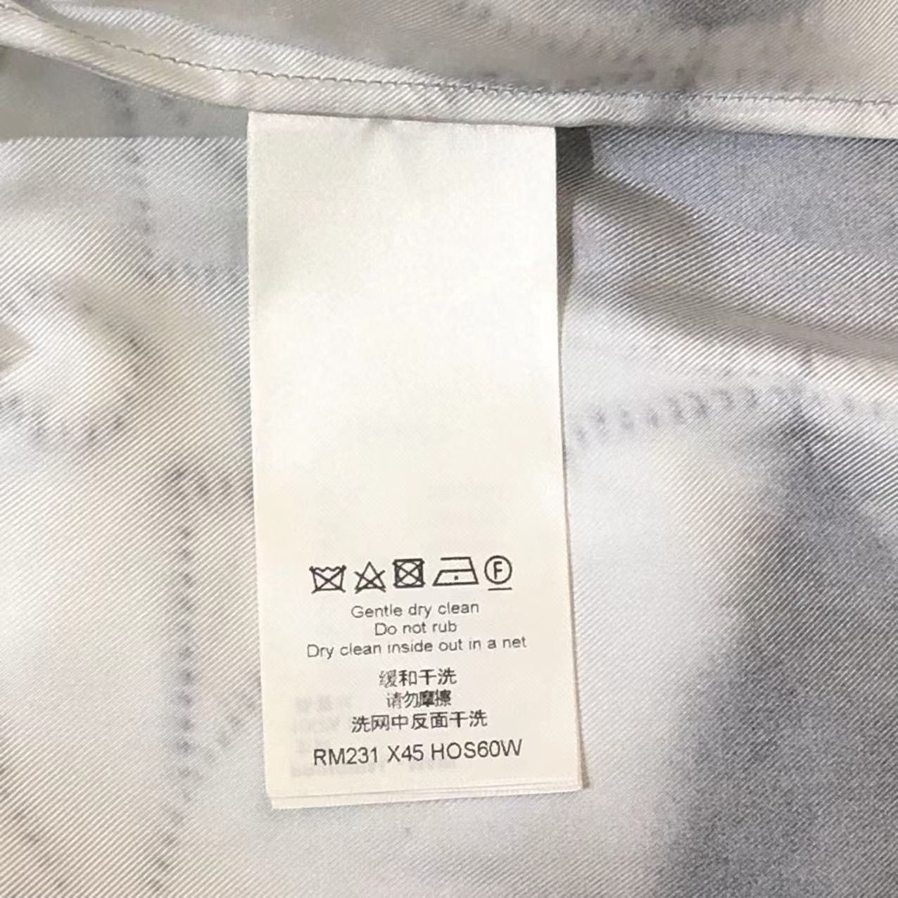 Louis Vuitton LV Monogram Print Short Sleeve XS Size XS / US 0-2 / IT 36-38 - 4 Thumbnail