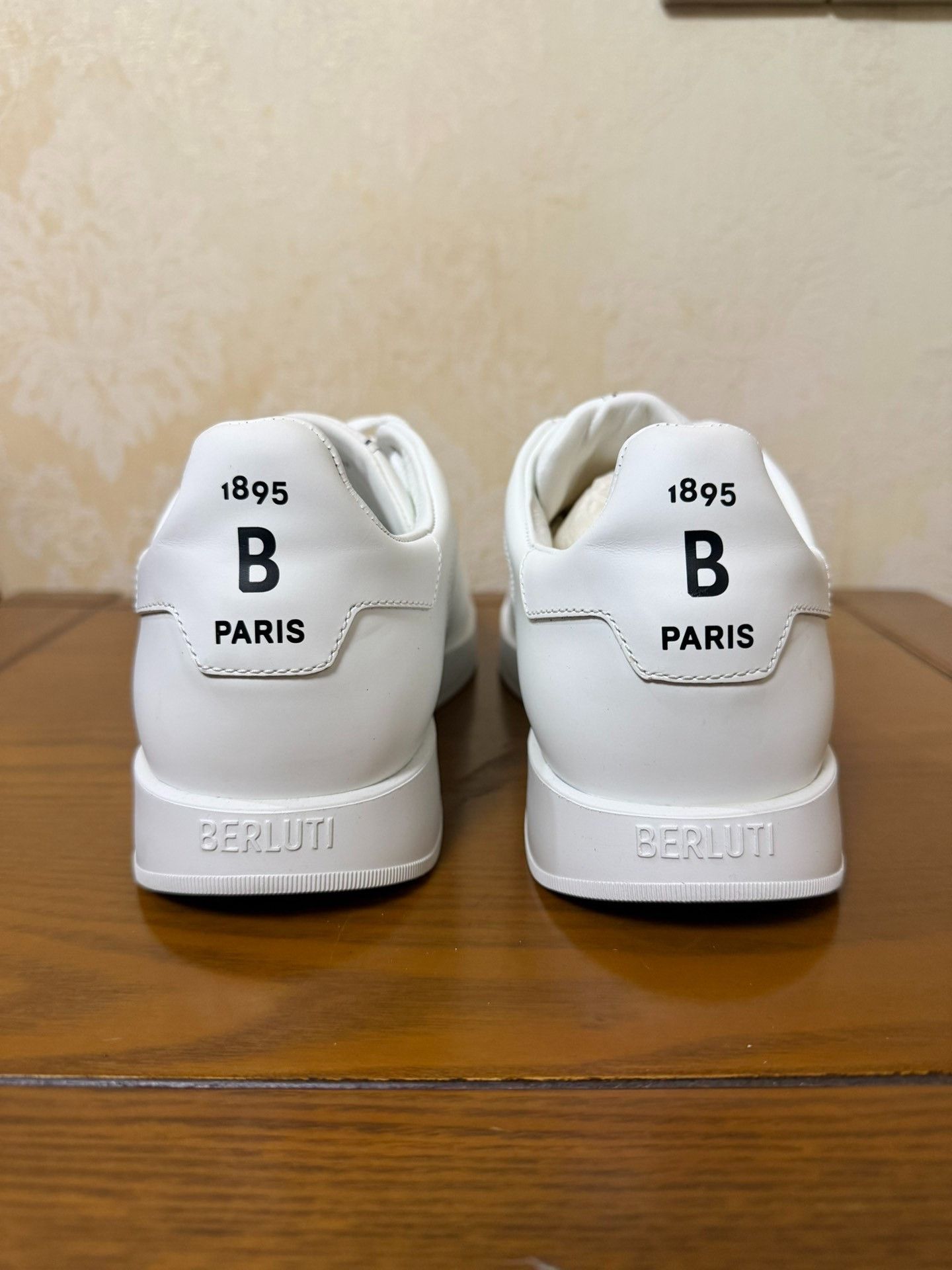 Berluti Berluti White Lowtop Sneakers 6.5 Men Size US 6.5 / EU 39-40 - 3 Thumbnail