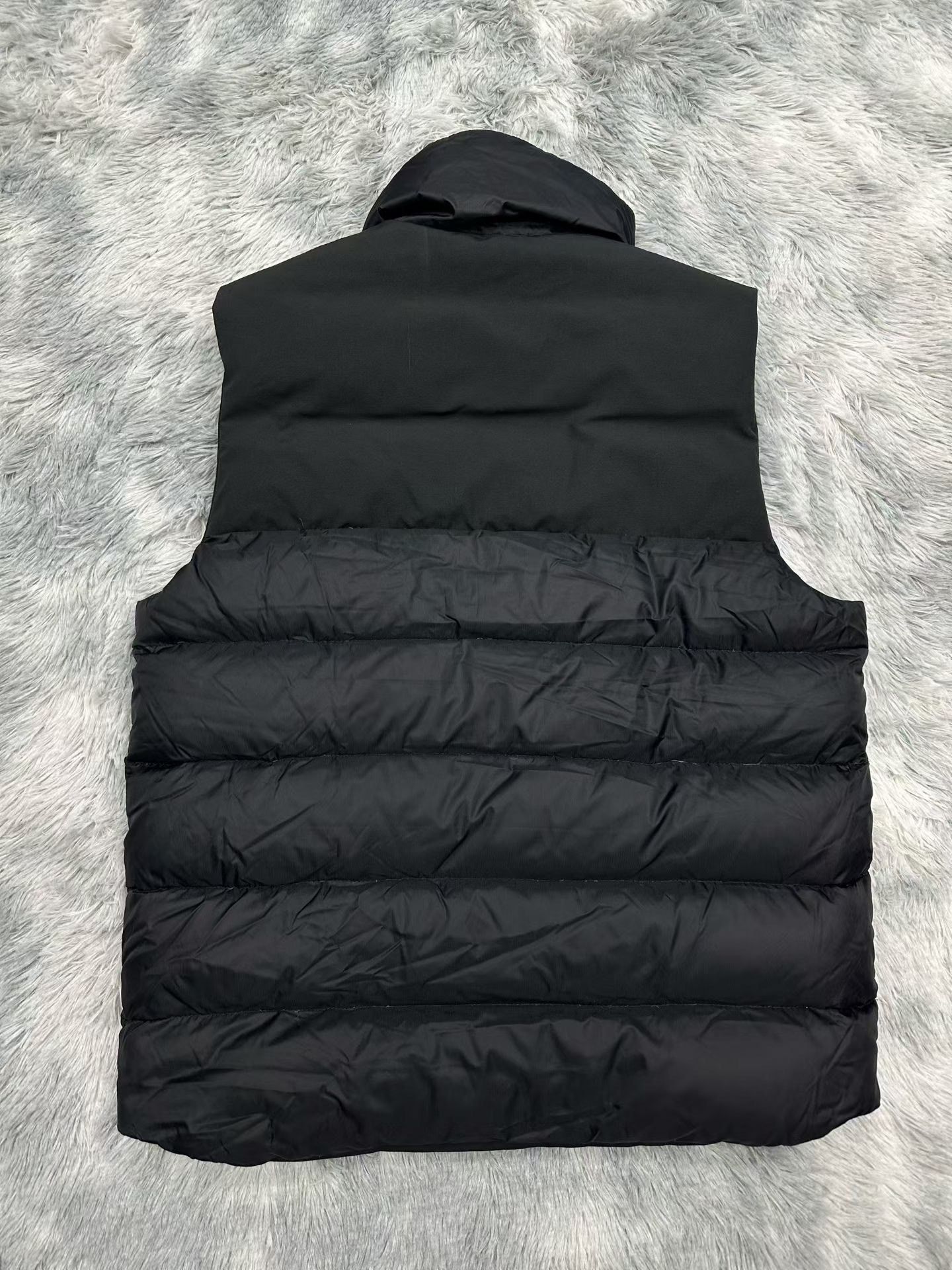 Canada Goose Canada Goose Down Vest l Men Size US L / EU 52-54 / 3 - 2 Thumbnail