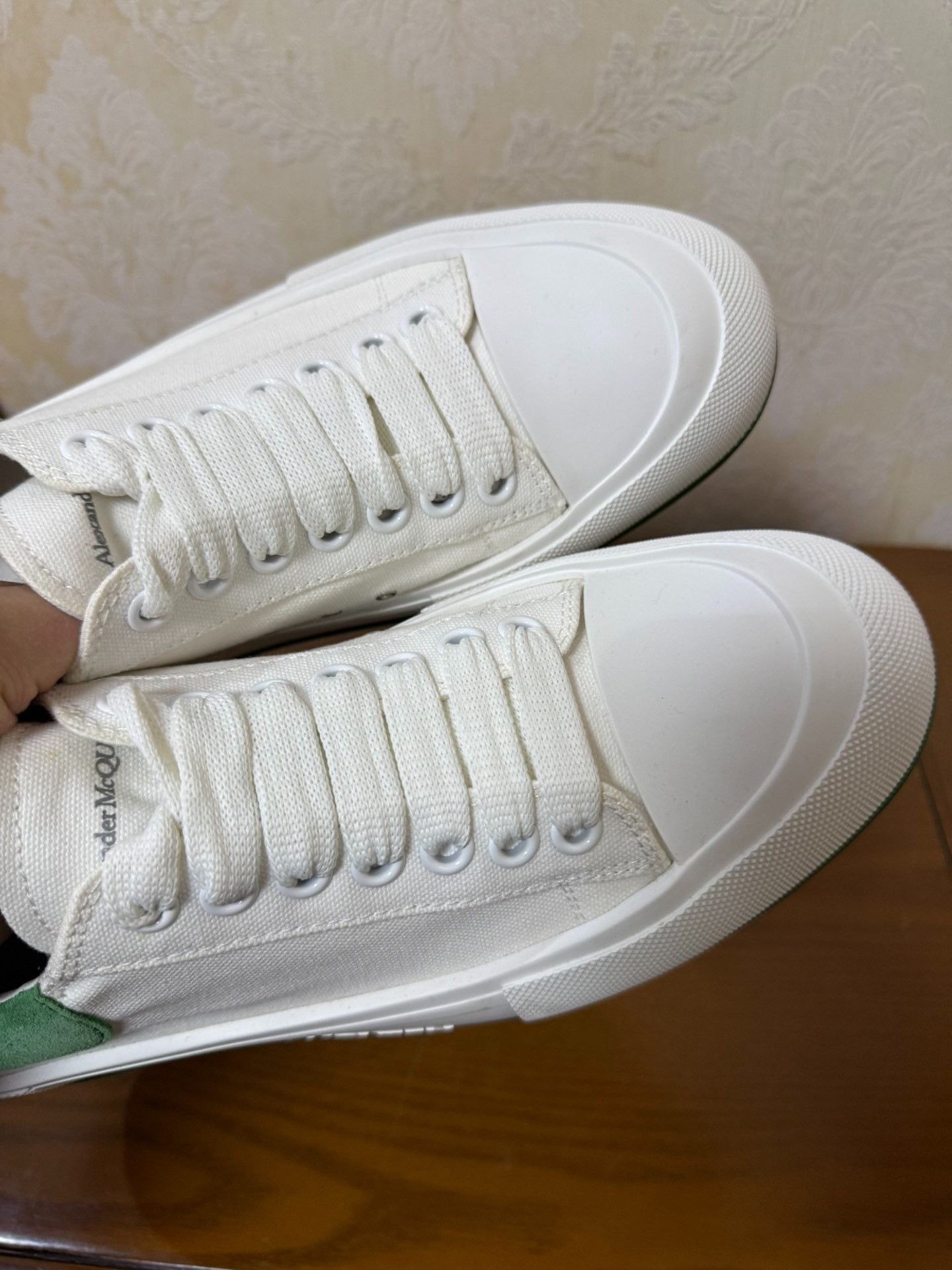 Alexander McQueen Alexander McQueen Canvas Green Lowtop Sneakers 10 Men Size US 10 / EU 43 - 5 Thumbnail