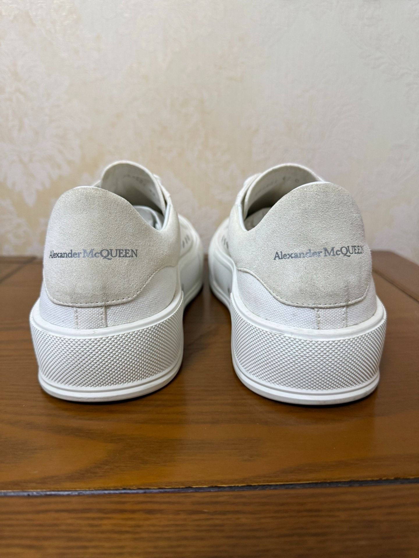 Alexander McQueen Alexander McQueen Canvas White Lowtop Sneakers 10 Men Size US 10 / EU 43 - 3 Thumbnail