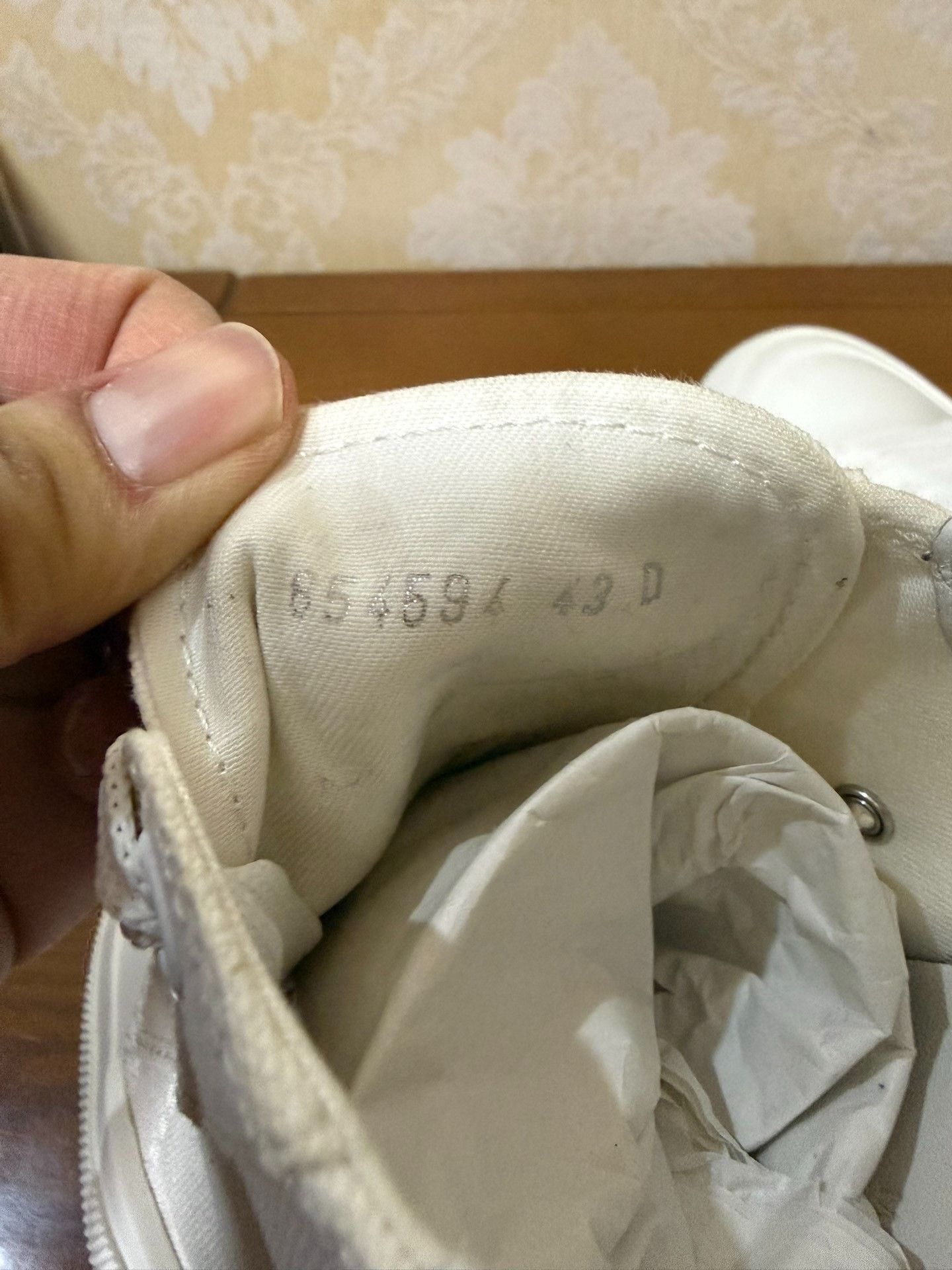 Alexander McQueen Alexander McQueen Canvas White Lowtop Sneakers 10 Men Size US 10 / EU 43 - 6 Thumbnail