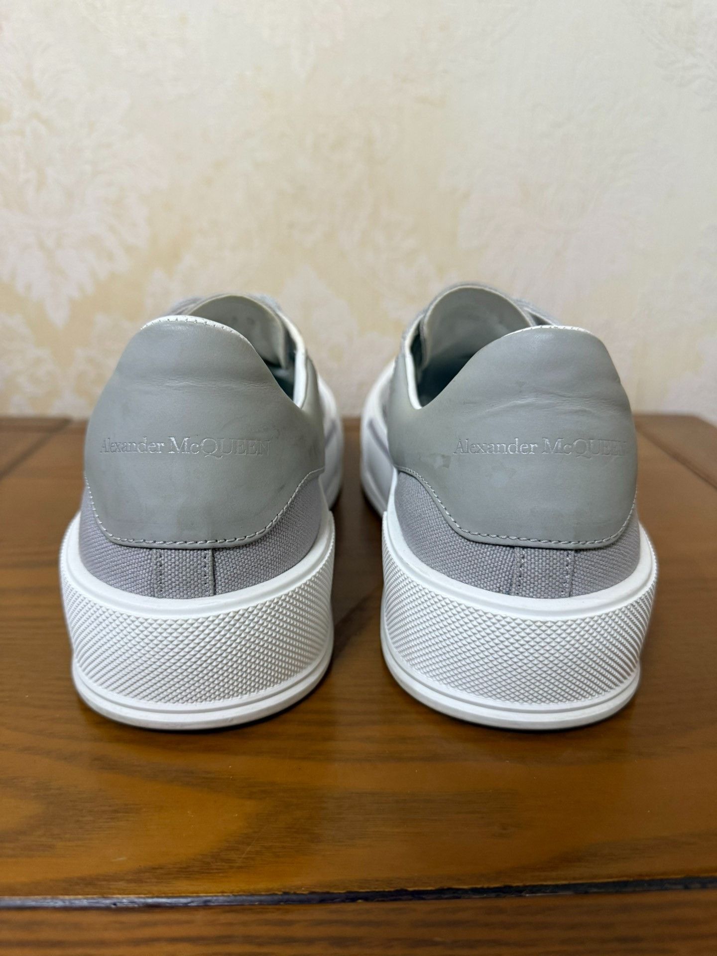 Alexander McQueen Alexander McQueen Canvas White Lowtop Sneakers 10 Men Size US 10 / EU 43 - 3 Thumbnail