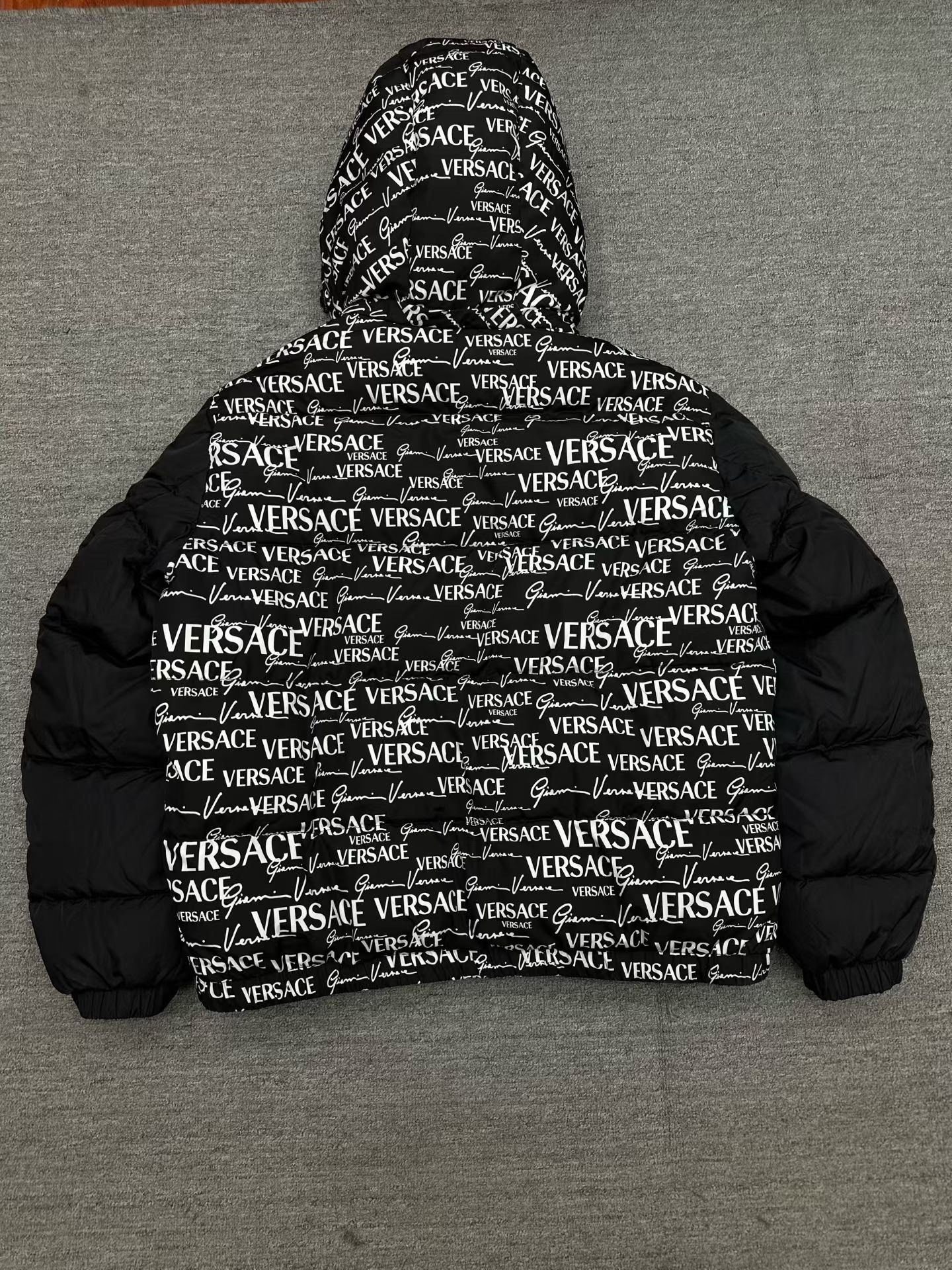 Versace Versace Down Heavy Coat l Men Size US L / EU 52-54 / 3 - 2 Thumbnail
