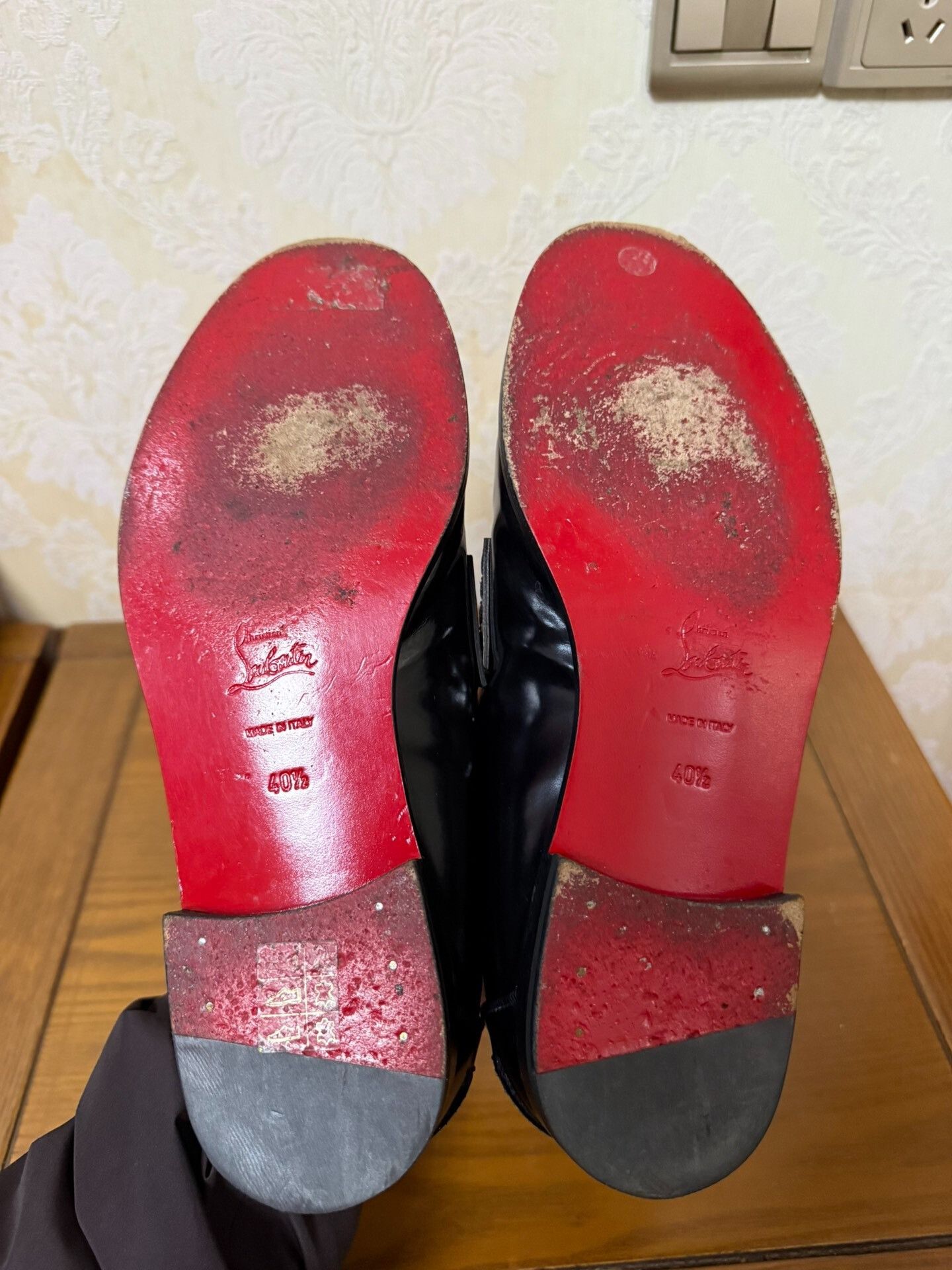 Christian Louboutin Christian Louboutin Casual Red Slip Ons 7.5 Men Size US 7.5 / EU 40-41 - 4 Thumbnail