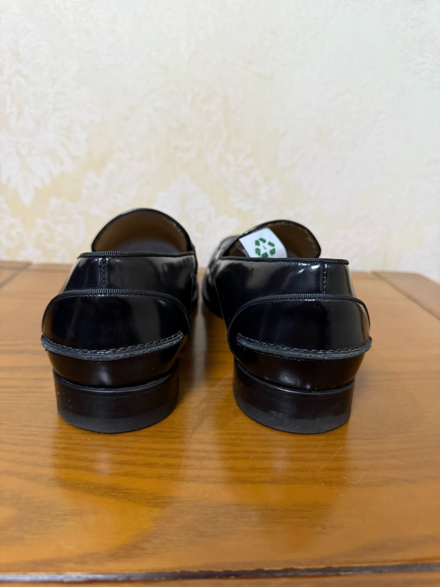 Christian Louboutin Christian Louboutin Casual Red Slip Ons 7.5 Men Size US 7.5 / EU 40-41 - 3 Thumbnail
