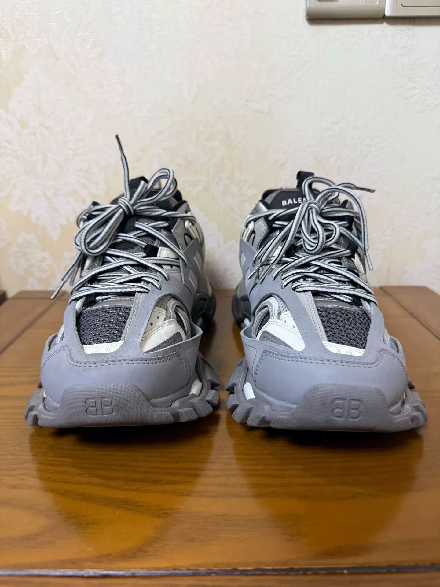 Balenciaga Balenciaga Multi Lowtop Sneakers 41 Men Size US 8.5 / EU 41-42 - 2 Thumbnail