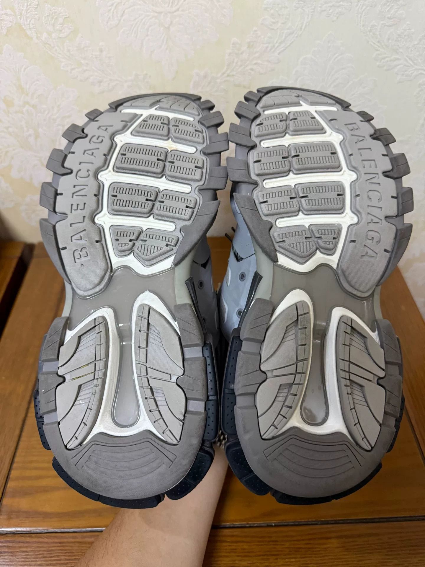 Balenciaga Balenciaga Multi Lowtop Sneakers 41 Men Size US 8.5 / EU 41-42 - 4 Thumbnail