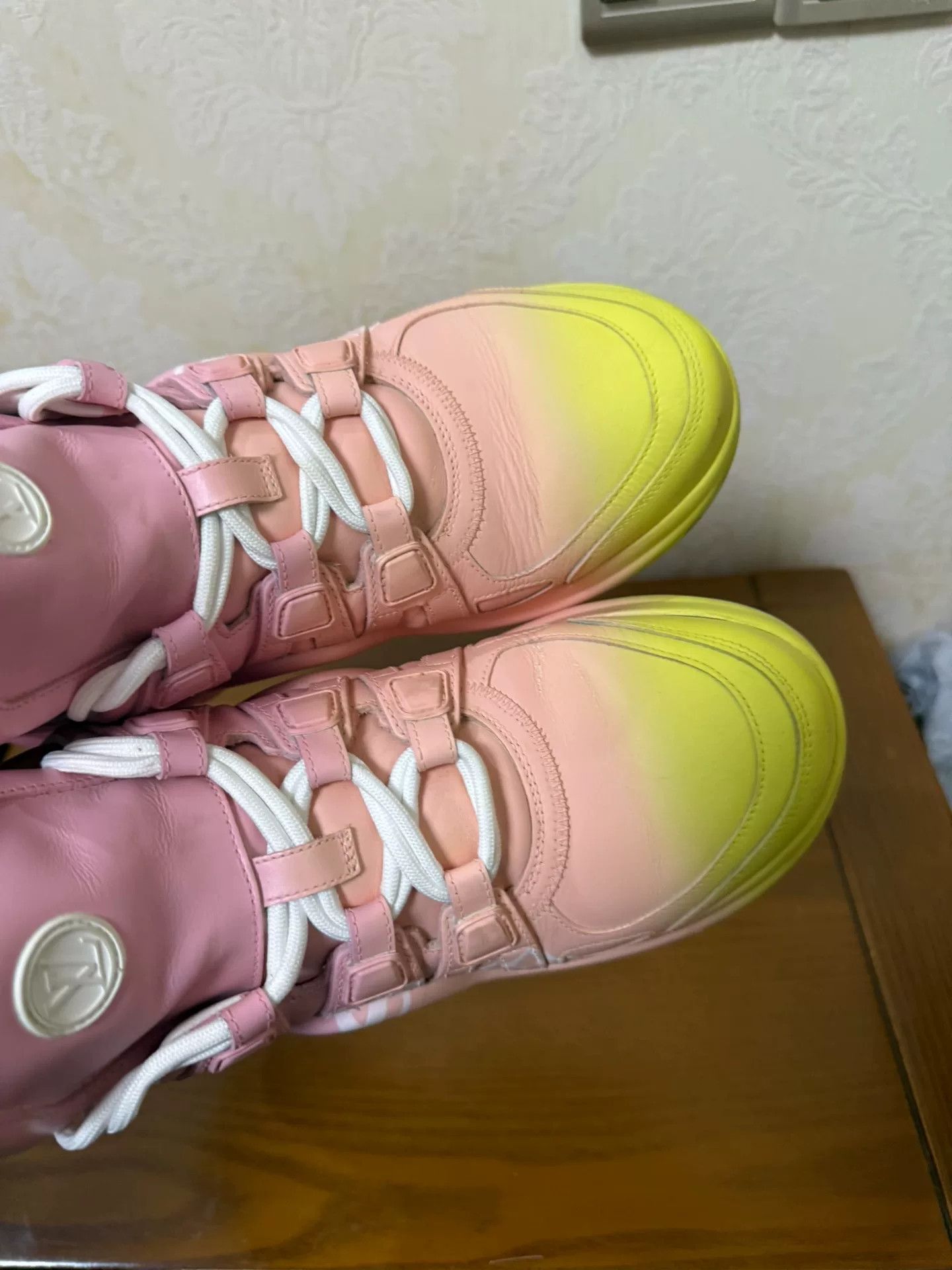 Louis Vuitton Louis Vuitton Tie-Dye Gradient Multi Lowtop Sneakers Women Size US 7.5 / IT 37.5 - 5 Thumbnail