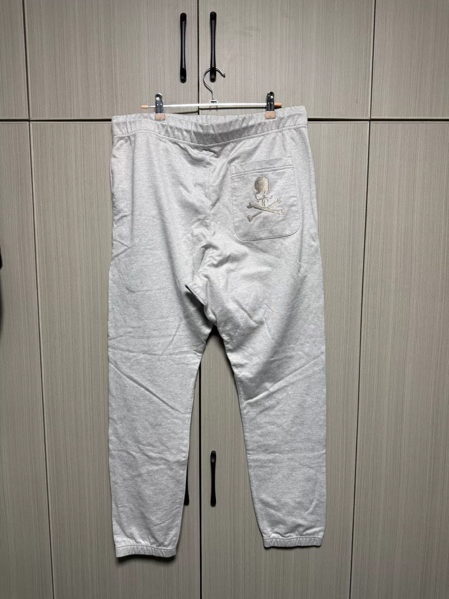 Nike Nike Embroidered Sweatpants 32 Men Size US 32 / EU 48 - 2 Thumbnail