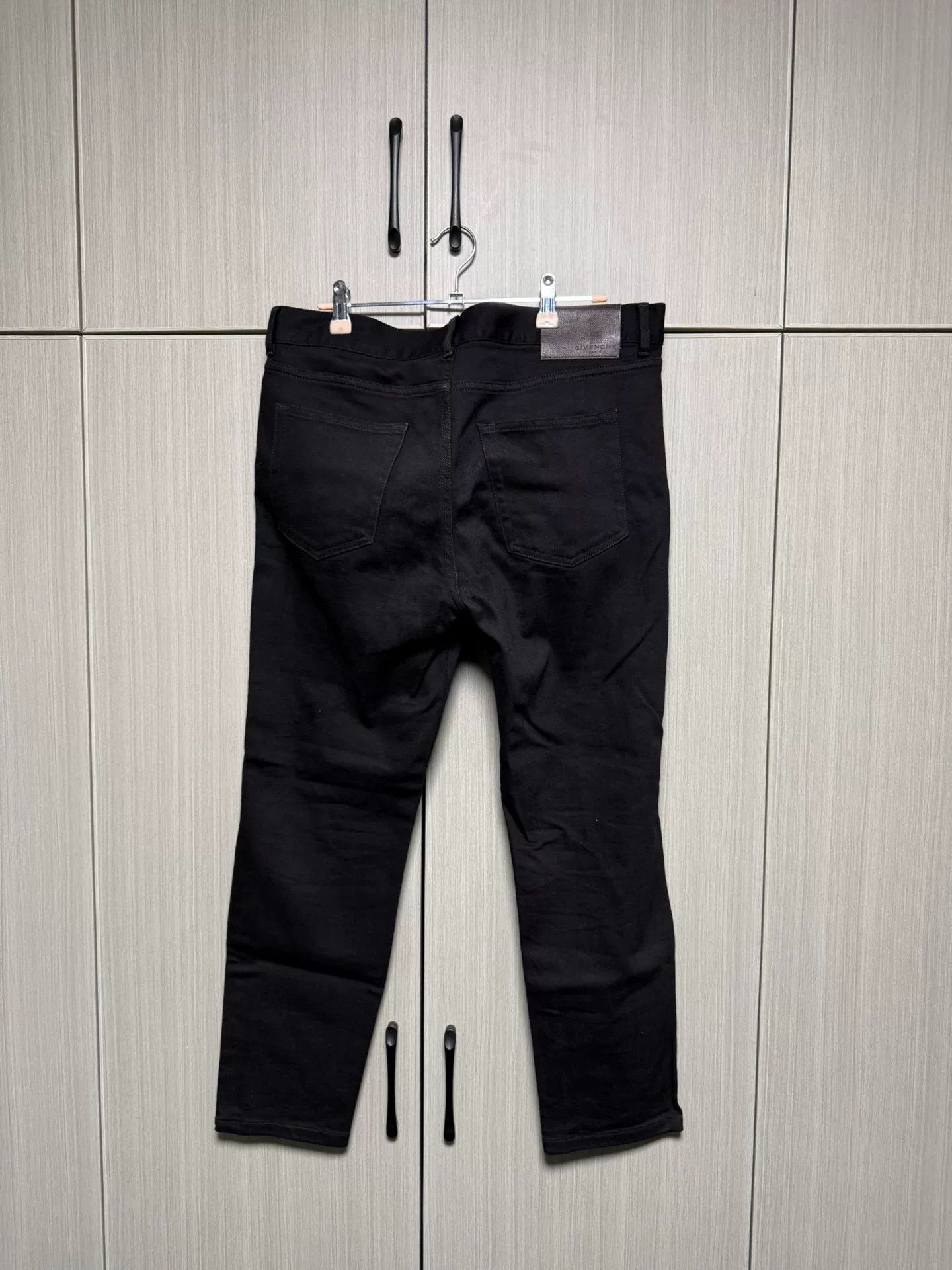 Givenchy Givenchy Denim Black Denim Jeans 34 Men Size US 34 / EU 50 - 2 Thumbnail