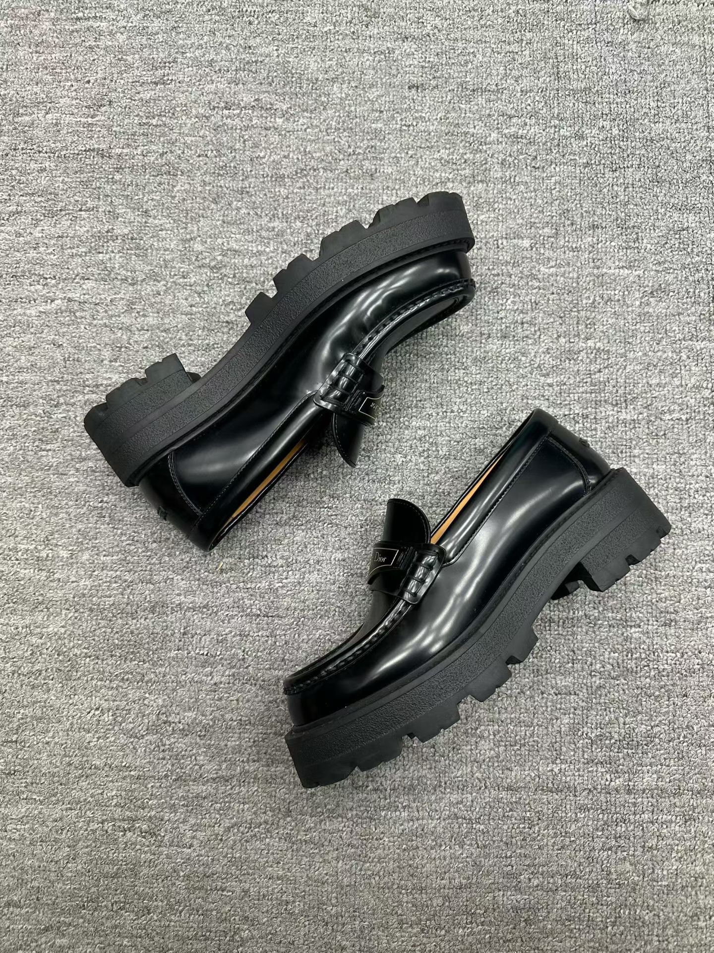 Dior Dior Lowtop Sneakers us_6-5 Women Size US 6.5 / IT 36.5 - 2 Thumbnail