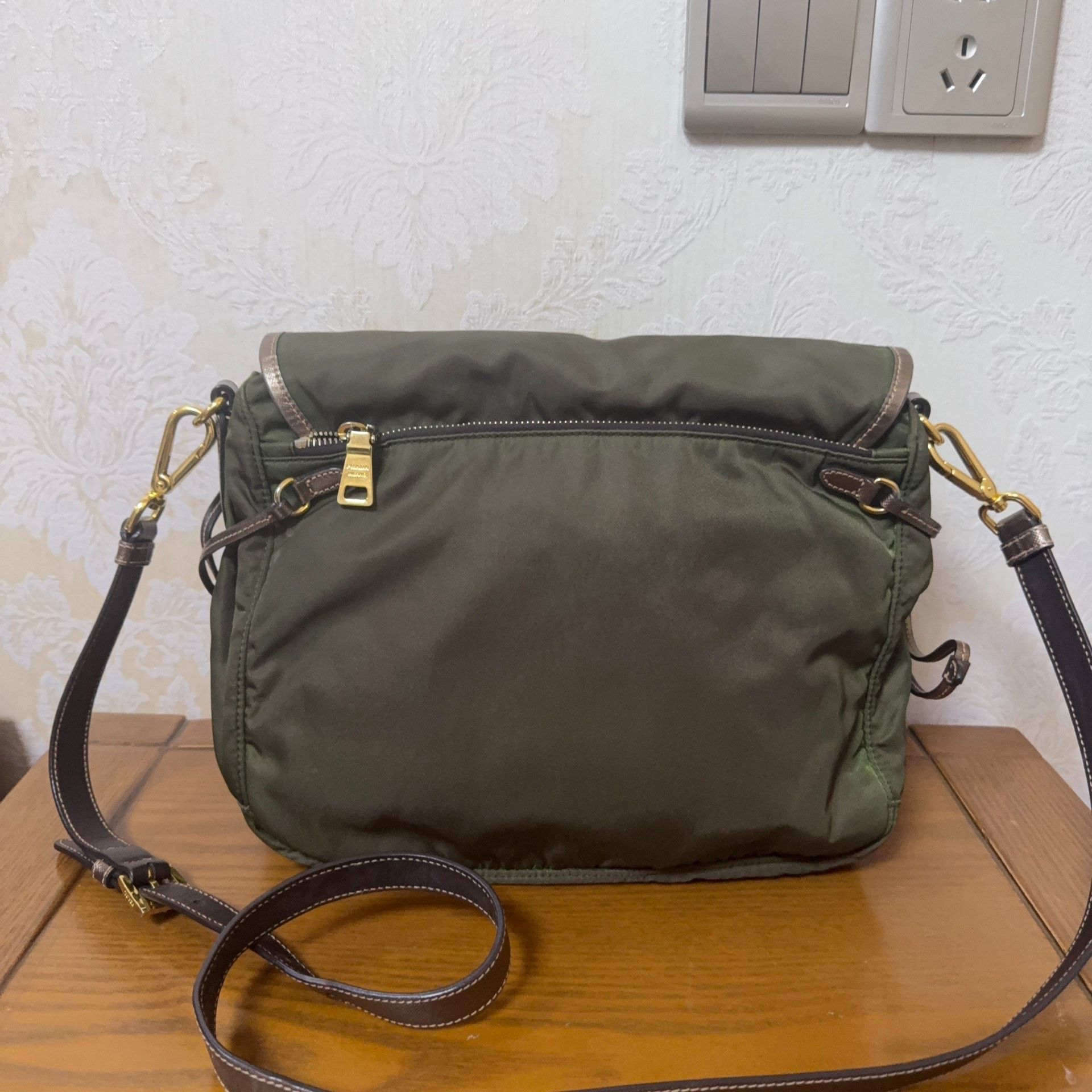 Prada Prada Green Shoulder Bag M Women Size ONE SIZE - 2 Thumbnail