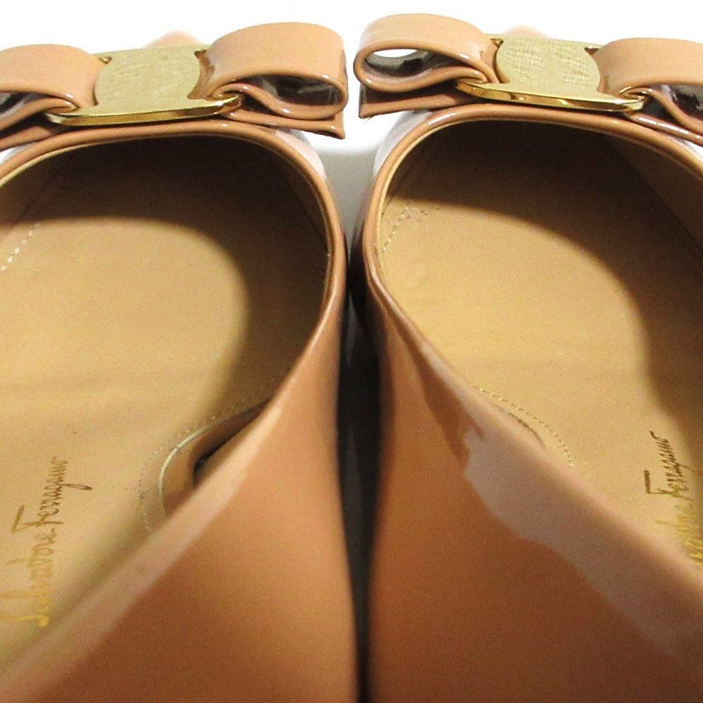 Salvatore Ferragamo Salvatore Ferragamo Salvatore Ferragamo Vara Patent Leather Pumps Leather Shoes DUTY FREE for USA Size ONE SIZE - 6 Thumbnail