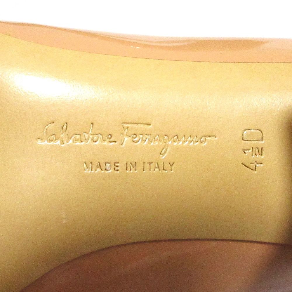 Salvatore Ferragamo Salvatore Ferragamo Salvatore Ferragamo Vara Patent Leather Pumps Leather Shoes DUTY FREE for USA Size ONE SIZE - 11 Thumbnail