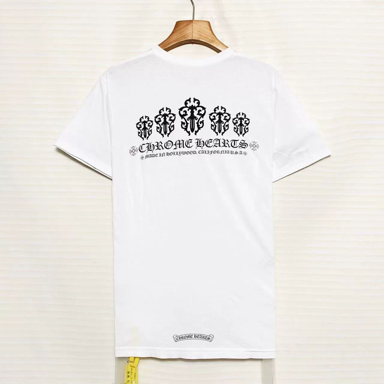 Chrome Hearts Chrome Hearts White Sword Sanskrit Scroll T-shirt Size US M / EU 48-50 / 2 - 2 Thumbnail
