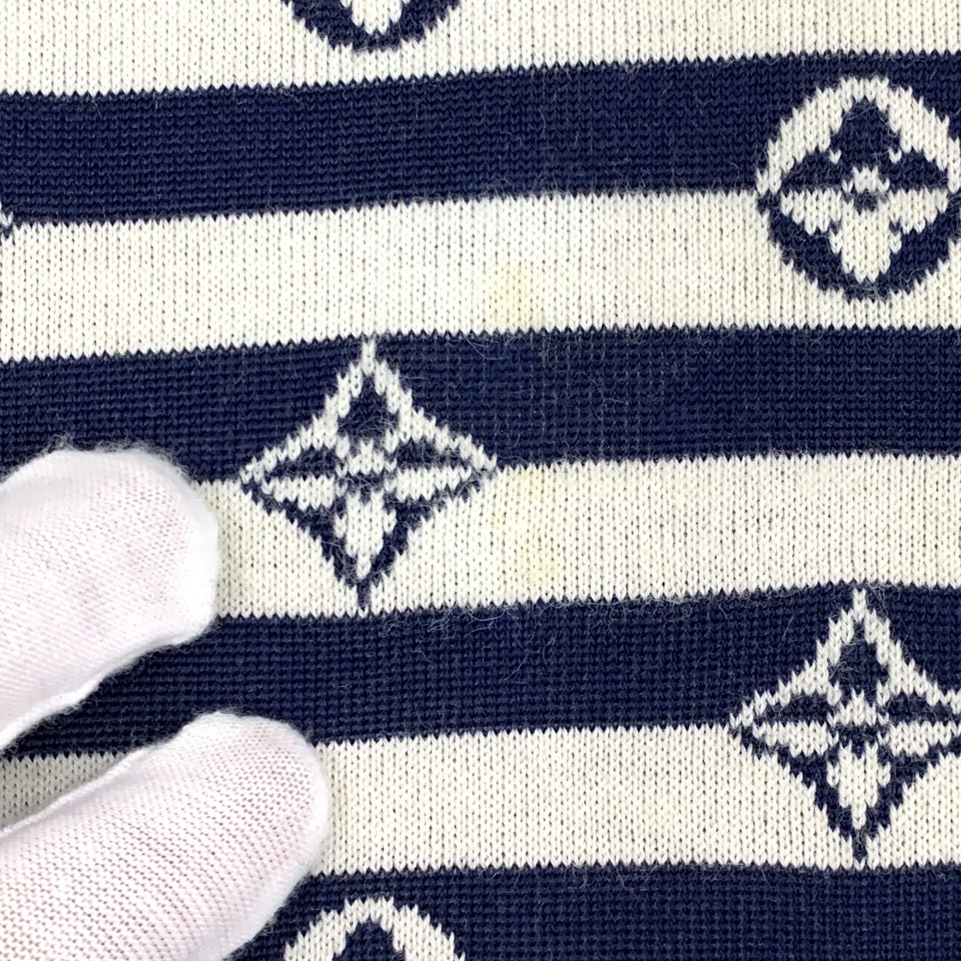 Louis Vuitton Louis Vuitton Logo Striped Silk V-Neck Dress Size XS / US 0-2 / IT 36-38 - 8 Thumbnail
