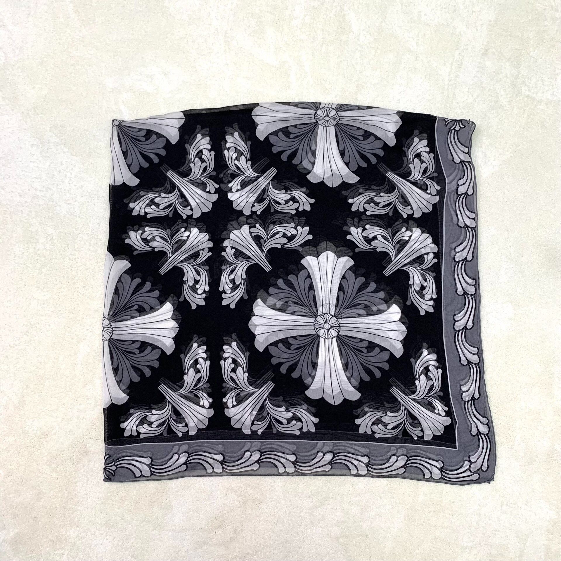 Chrome Hearts Chrome Hearts Gray Cross Print Silk Scarf Size ONE SIZE - 5 Thumbnail