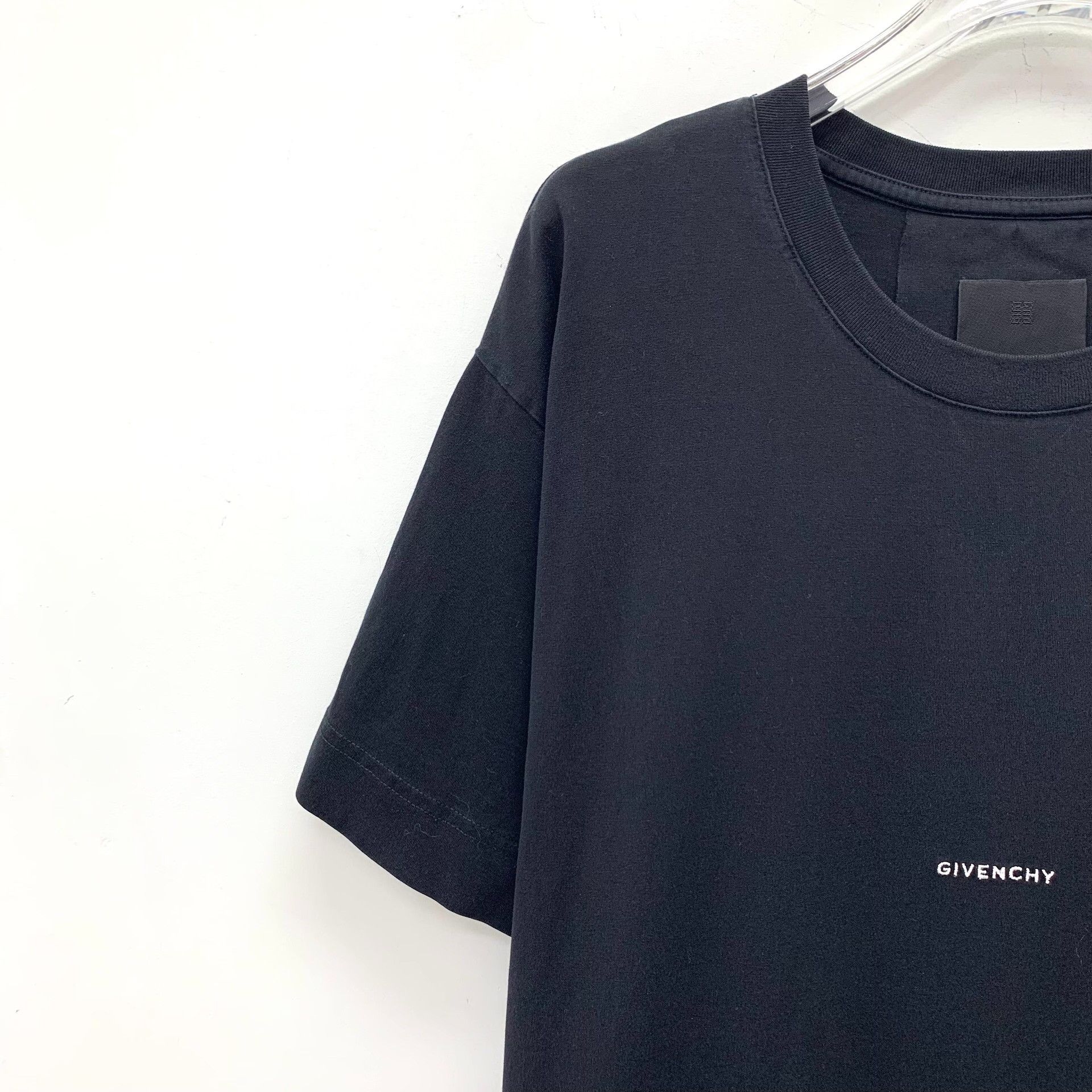 Givenchy Givenchy Black Logo Print Cotton Crewneck T-Shirt Size US S / EU 44-46 / 1 - 3 Thumbnail