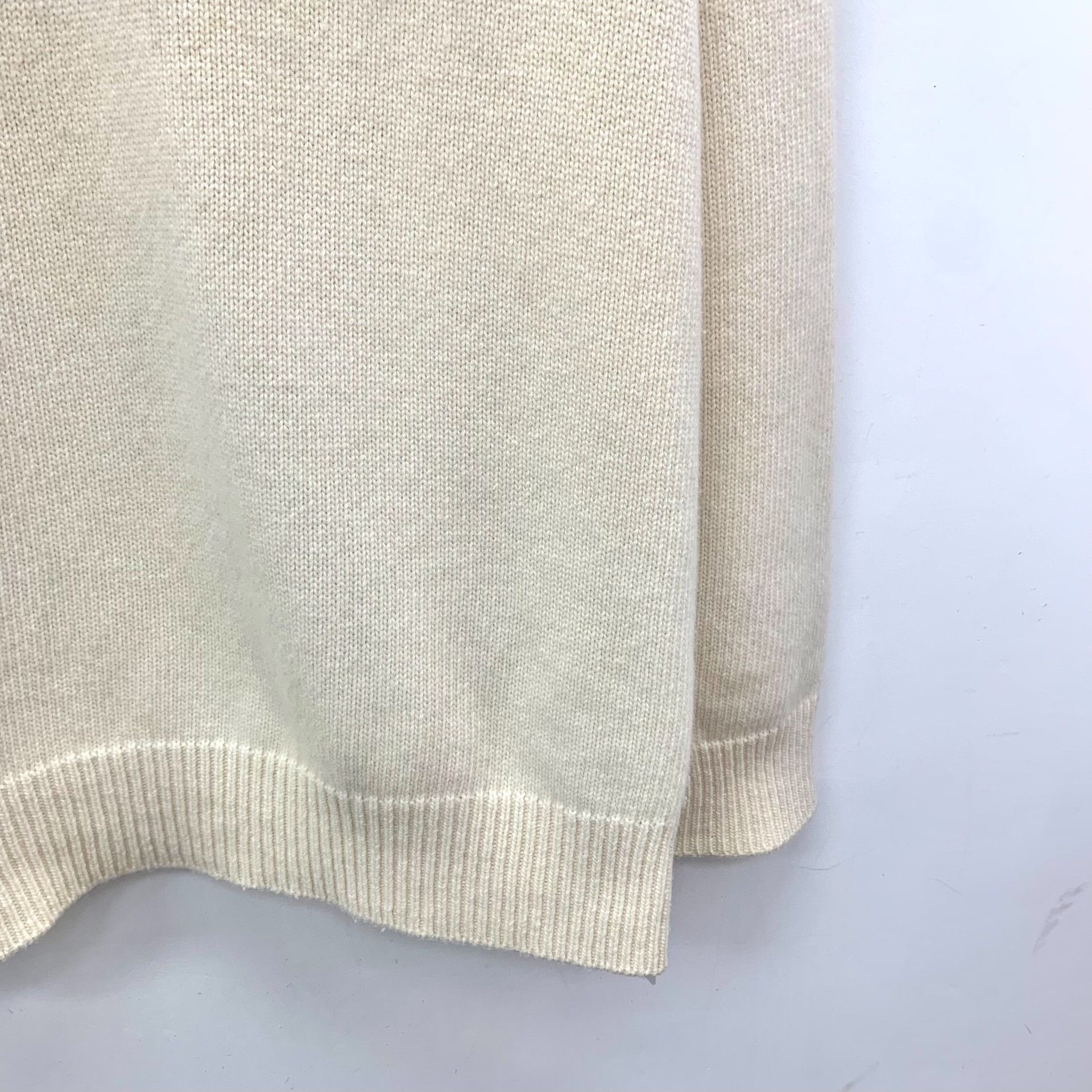 Loewe Loewe Logo Embroidery Diamond Wool Knit Sweater Size L / US 10 / IT 46 - 4 Thumbnail