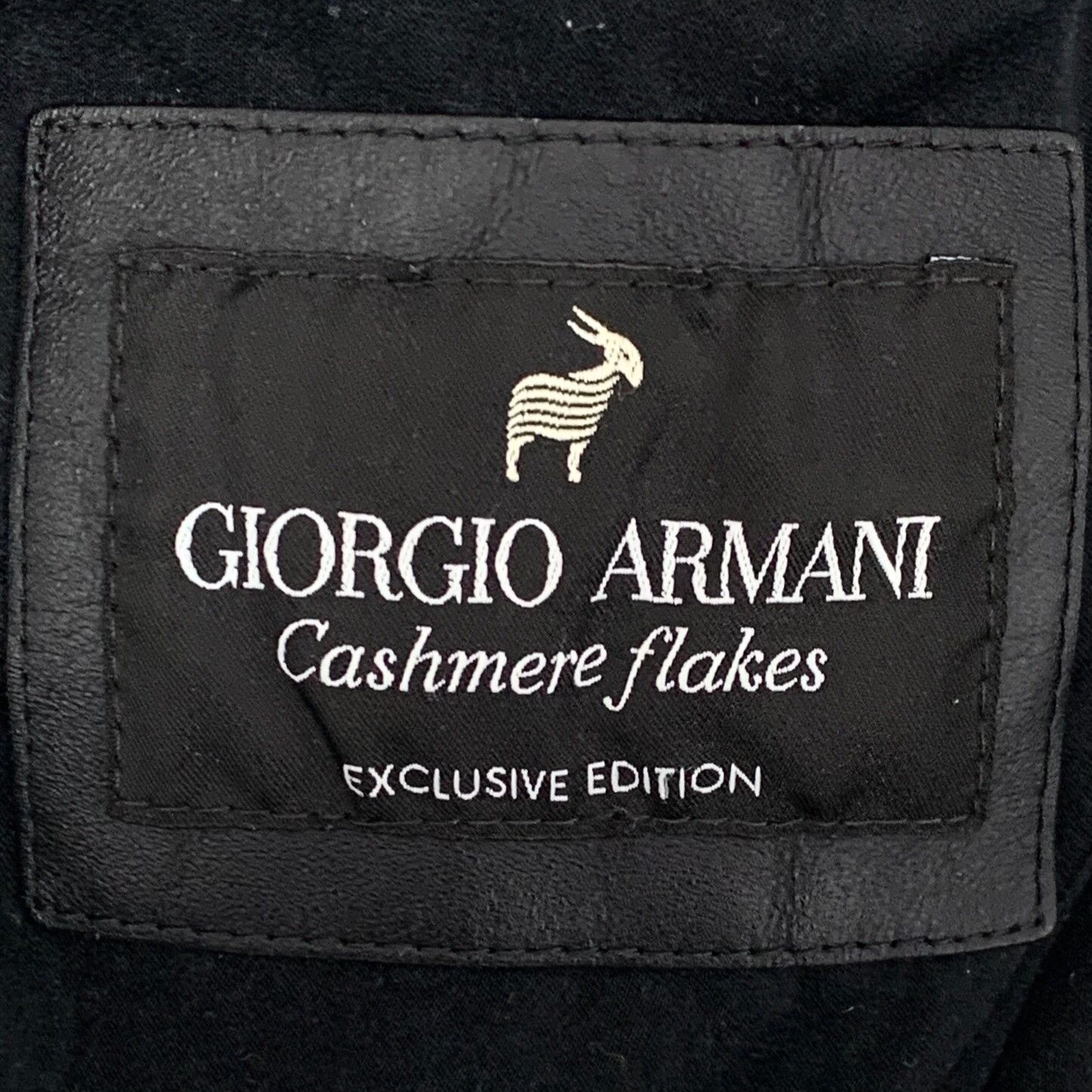Giorgio Armani Giorgio Armani Triangular Logo Cotton Jacket Size US S / EU 44-46 / 1 - 5 Thumbnail
