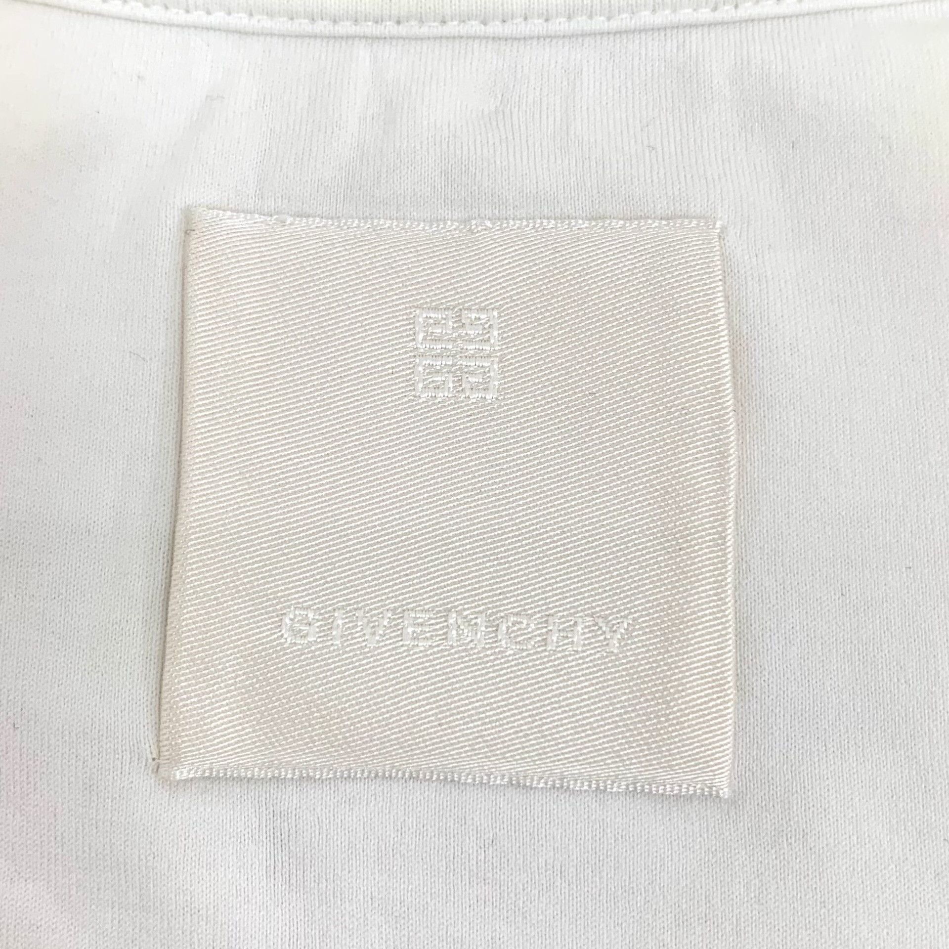 Givenchy Givenchy White Heart Print Cotton T-Shirt Size US M / EU 48-50 / 2 - 5 Thumbnail