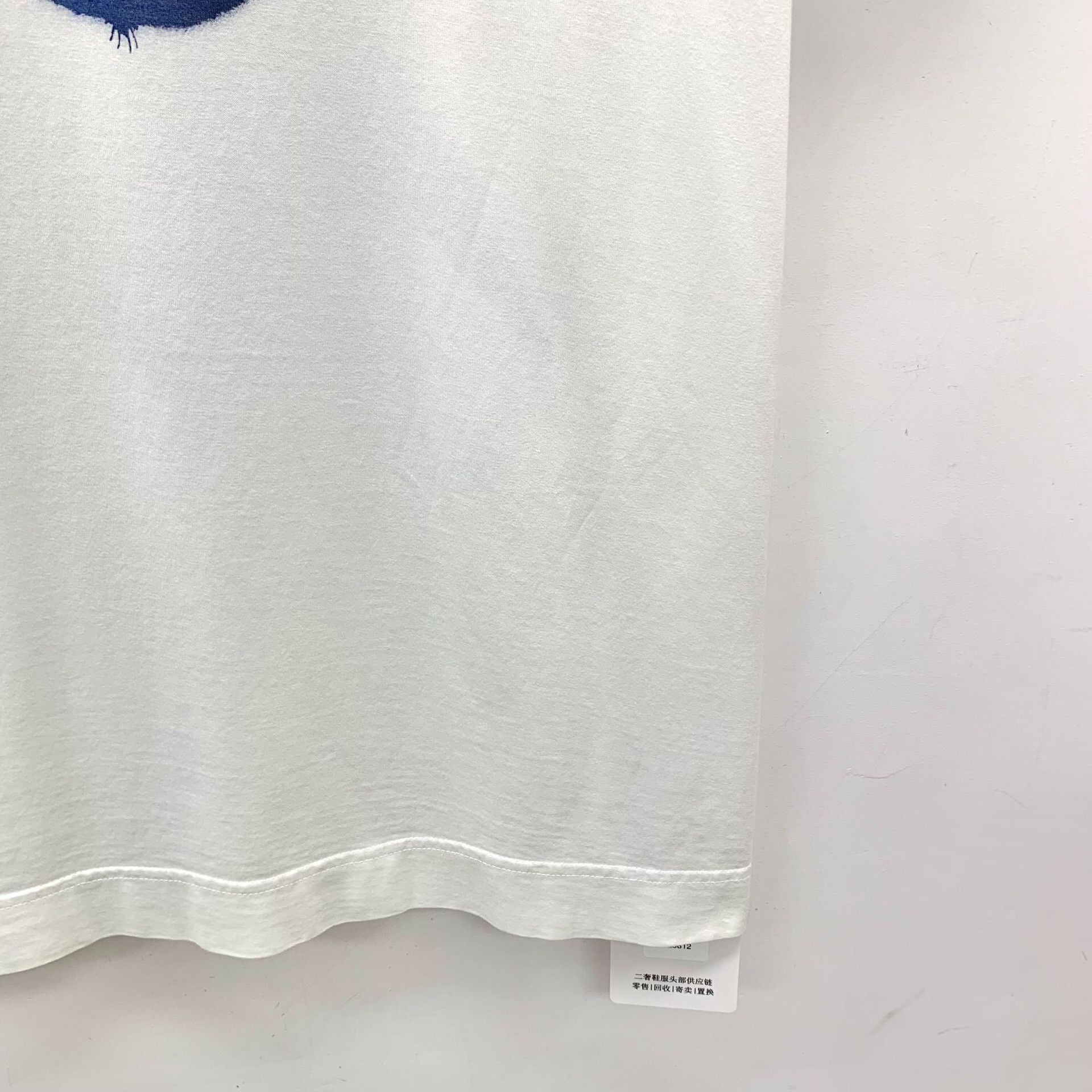 Givenchy Givenchy White Heart Print Cotton T-Shirt Size US M / EU 48-50 / 2 - 4 Thumbnail