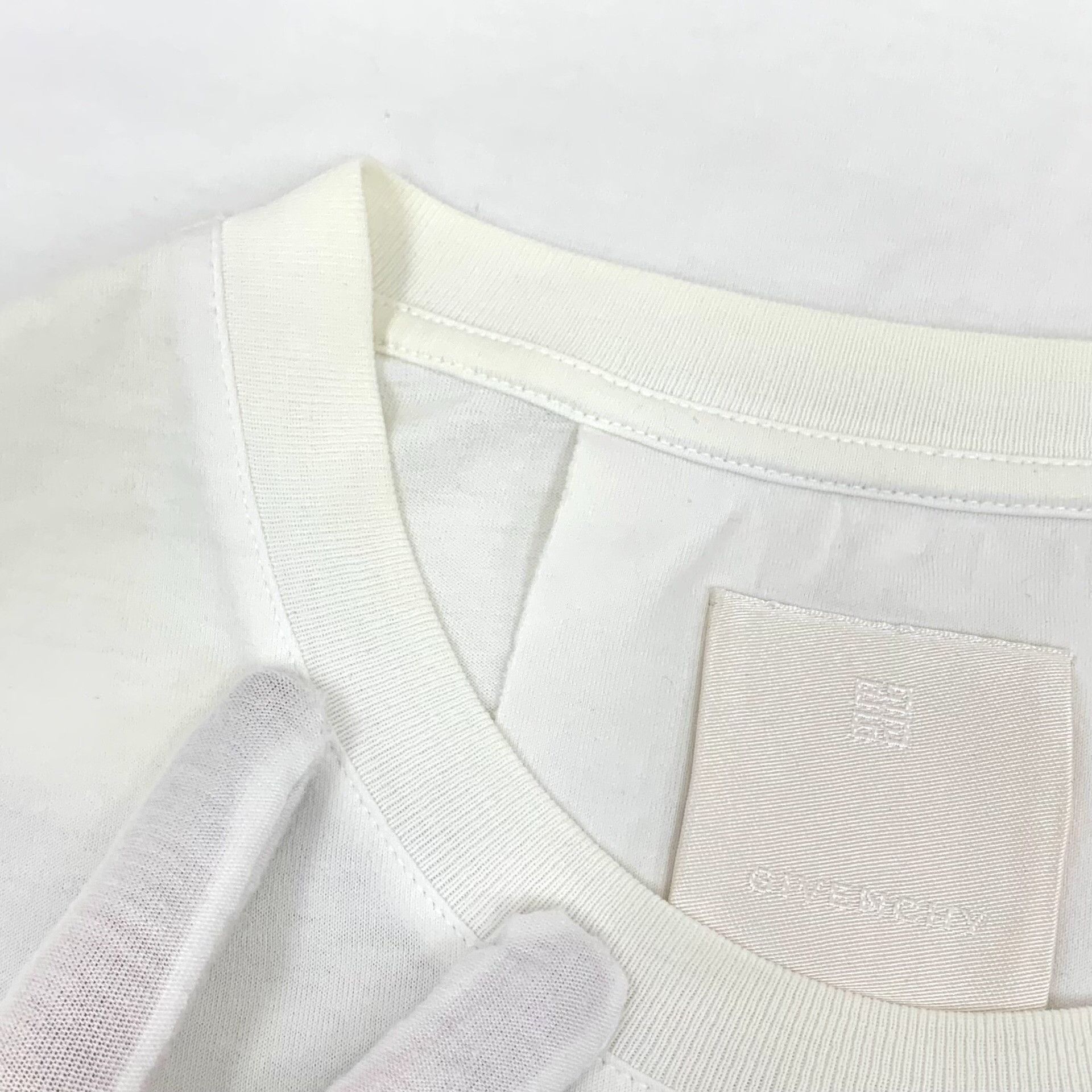 Givenchy Givenchy White Heart Print Cotton T-Shirt Size US M / EU 48-50 / 2 - 8 Thumbnail