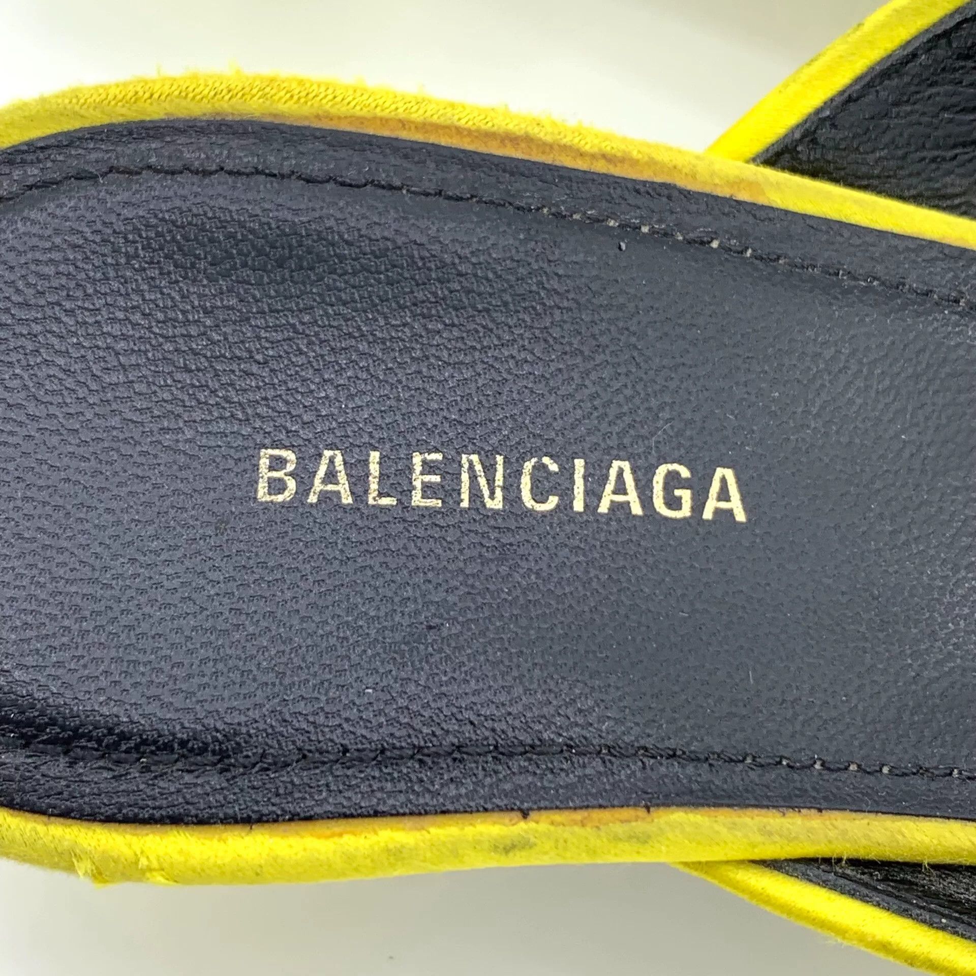 Balenciaga Balenciaga Yellow Satin Bow Low-Heel Mules Size US 4 / IT 34 - 8 Thumbnail