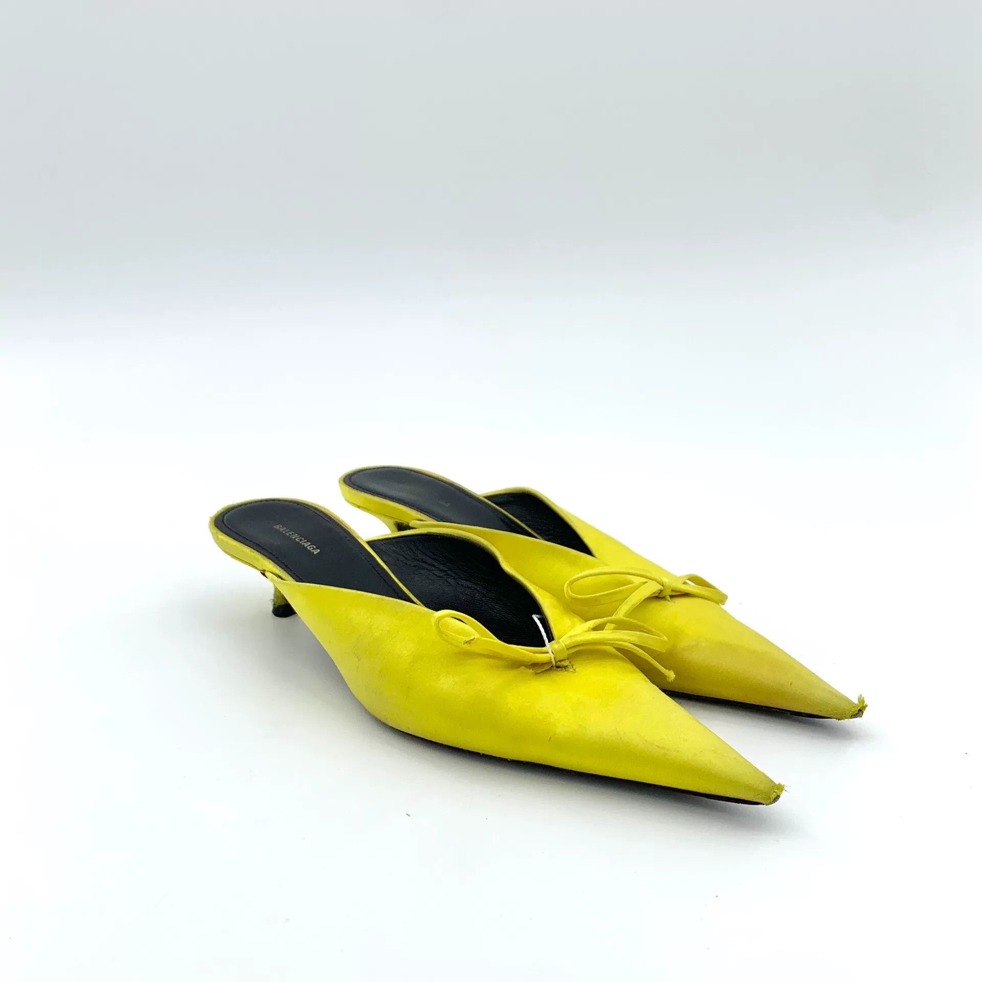 Balenciaga Balenciaga Yellow Satin Bow Low-Heel Mules Size US 4 / IT 34 - 2 Thumbnail