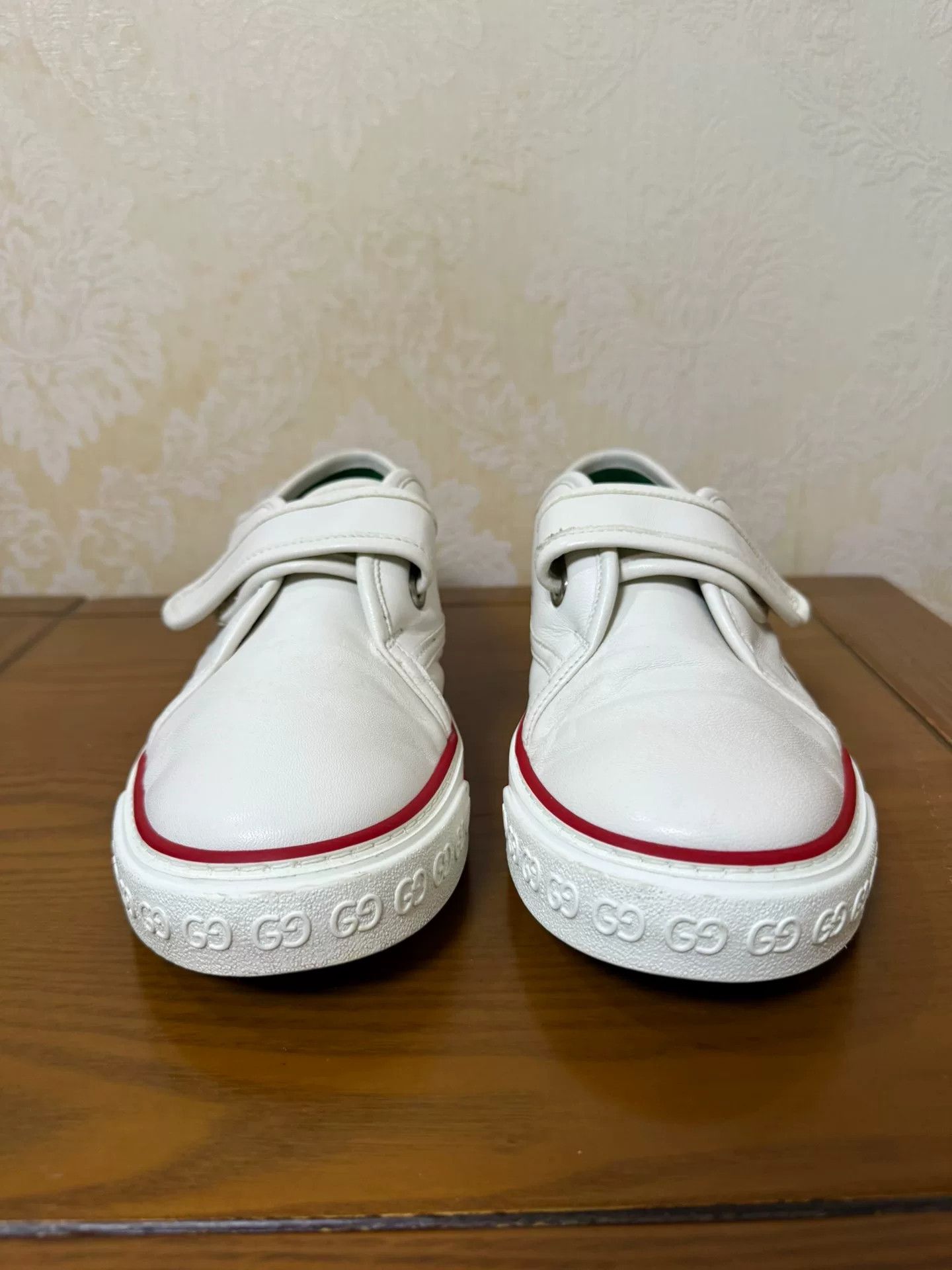 Gucci Gucci Tennis White Lowtop Sneakers 9 Men Size US 9 / EU 42 - 2 Thumbnail