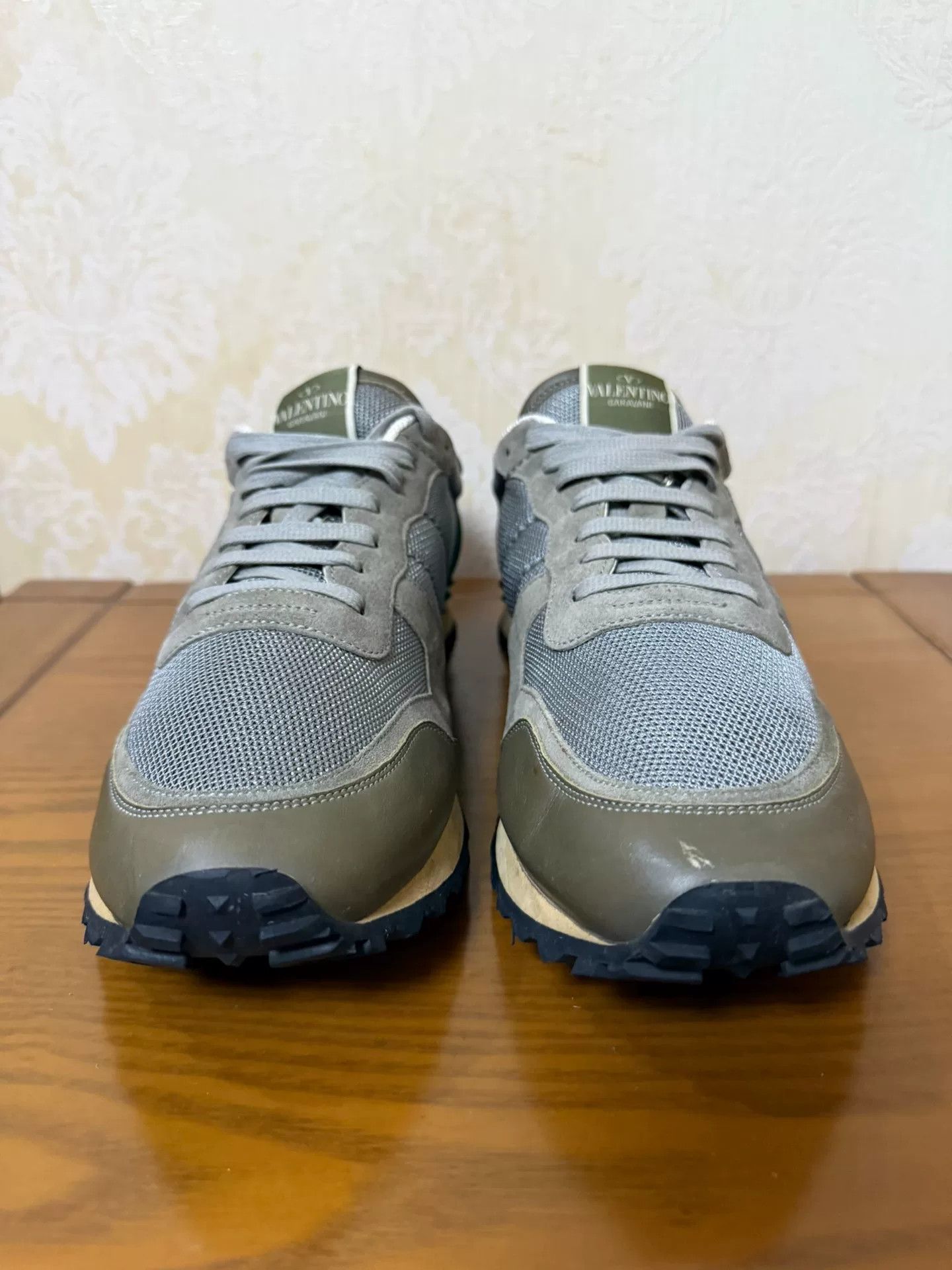 Valentino Valentino Running Orange Lowtop Sneakers 11 Men Size US 11 / EU 44 - 2 Thumbnail
