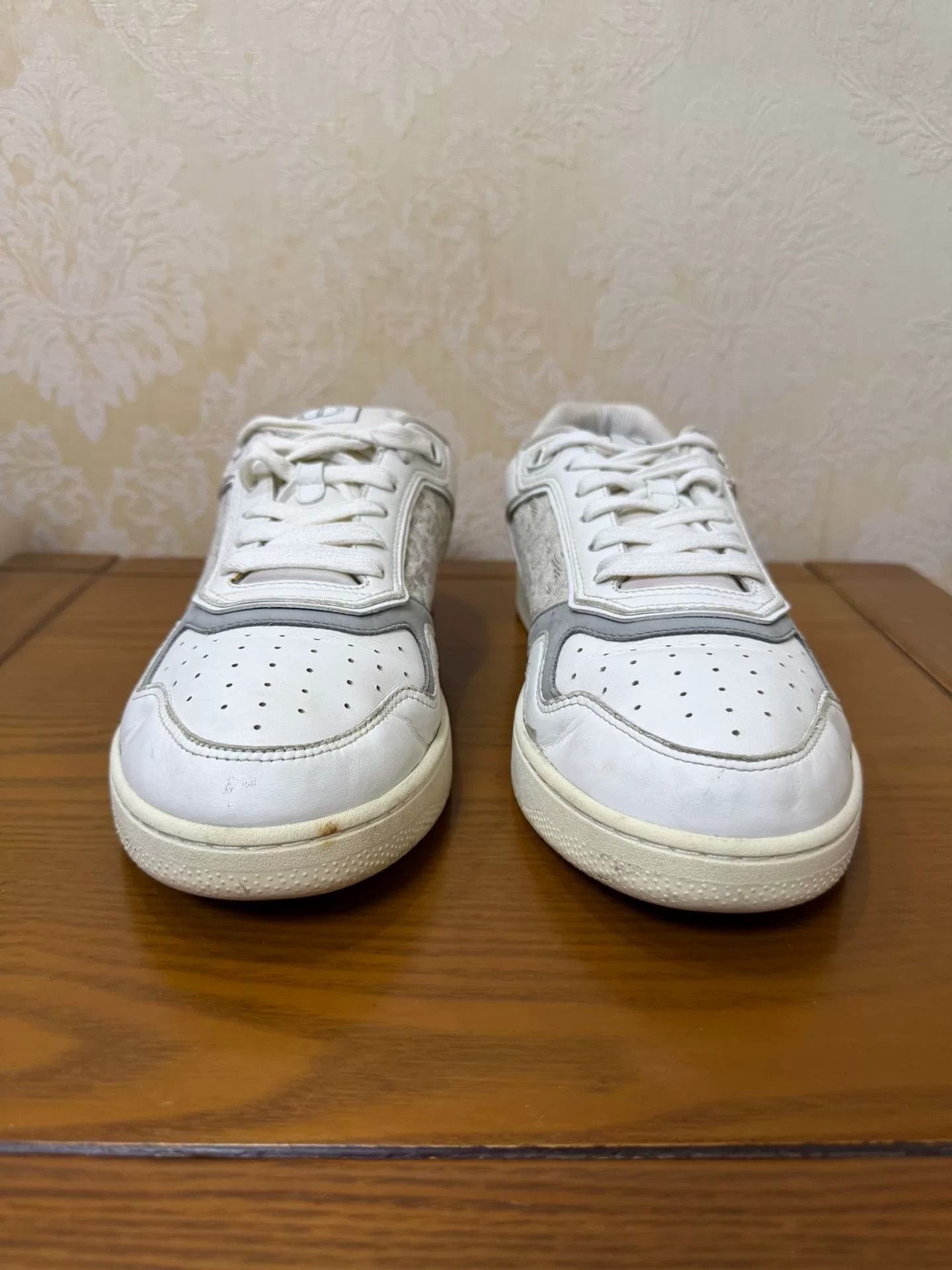 Dior Dior Distressed White Lowtop Sneakers 10 Men Size US 10 / EU 43 - 2 Thumbnail