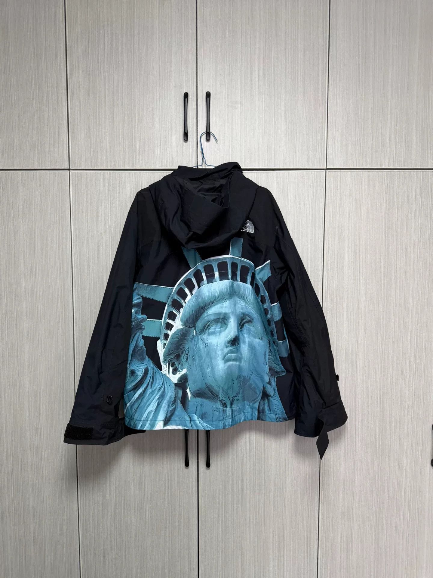 Supreme Supreme Raincoat m Men Size US M / EU 48-50 / 2 - 2 Thumbnail