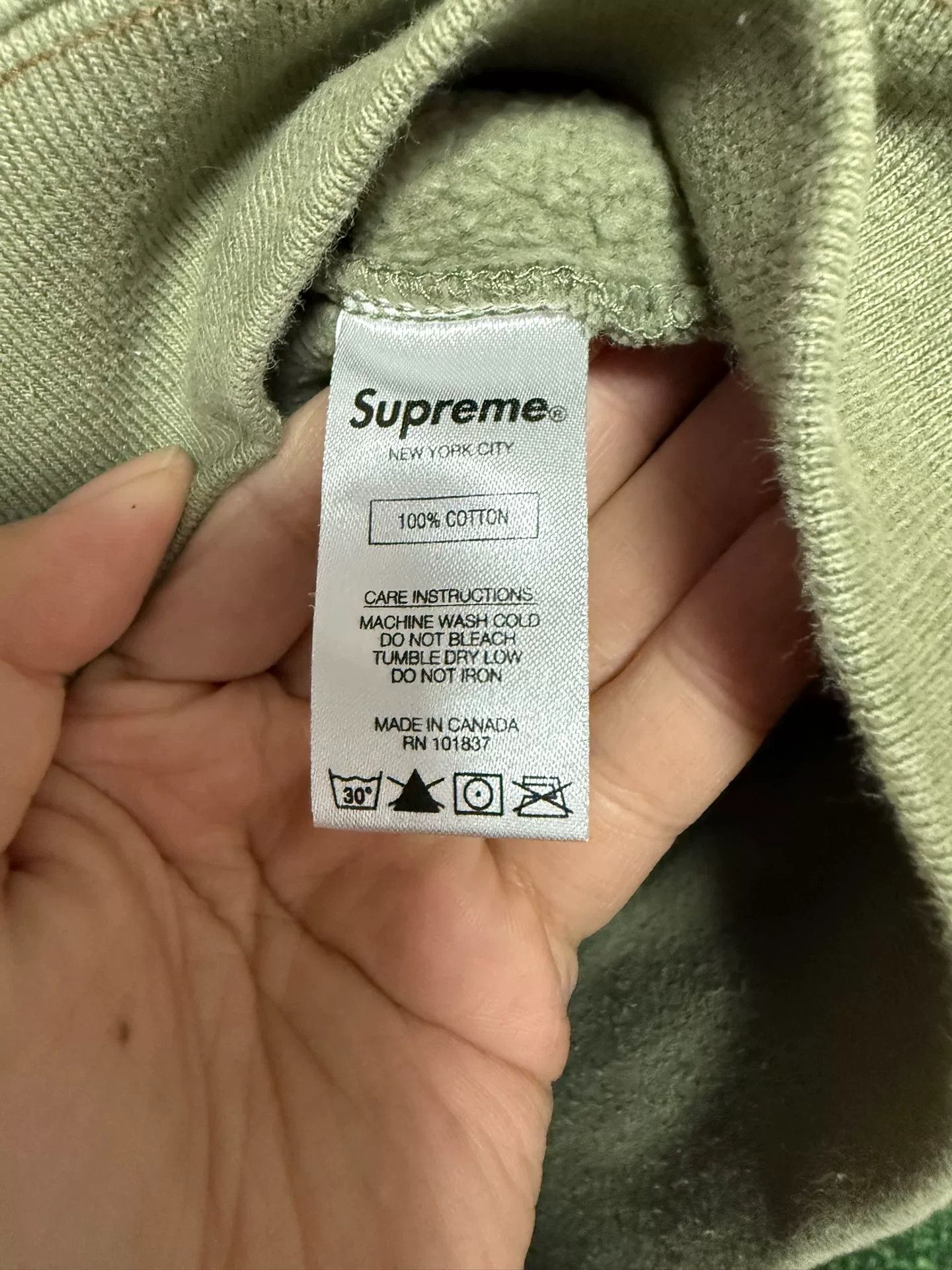 Supreme Supreme Retro Orange Hoodie l Men Size US L / EU 52-54 / 3 - 5 Thumbnail