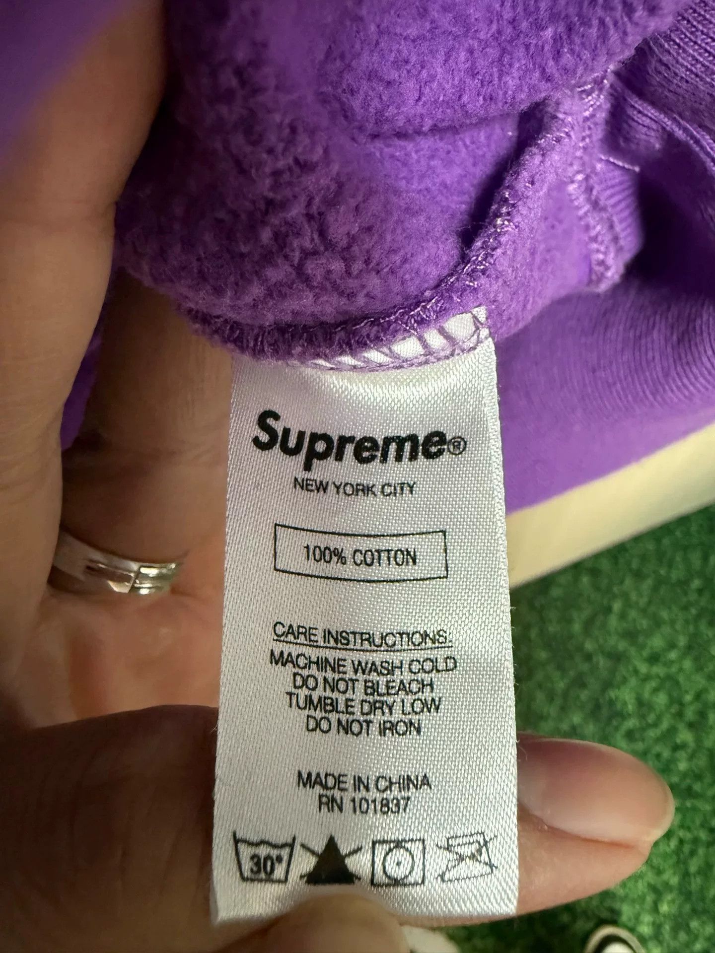 Supreme Supreme Retro Orange Hoodie l Men Size US L / EU 52-54 / 3 - 5 Thumbnail