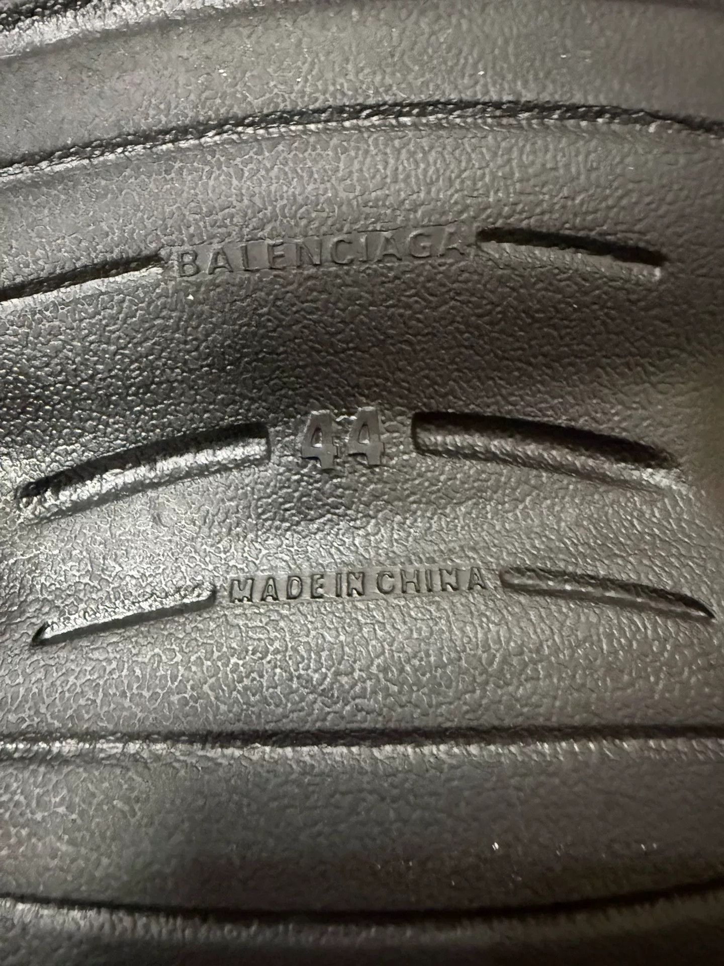 Balenciaga Balenciaga Orange Lowtop Sneakers 11 Men Size US 11 / EU 44 - 6 Thumbnail
