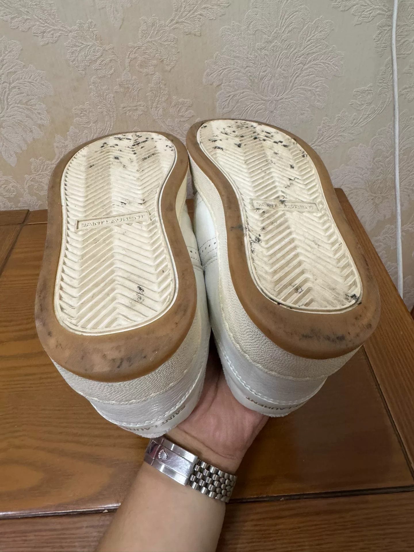 Saint Laurent Paris Saint Laurent Paris White Lowtop Sneakers 8.5 Men Size US 8.5 / EU 41-42 - 7 Thumbnail