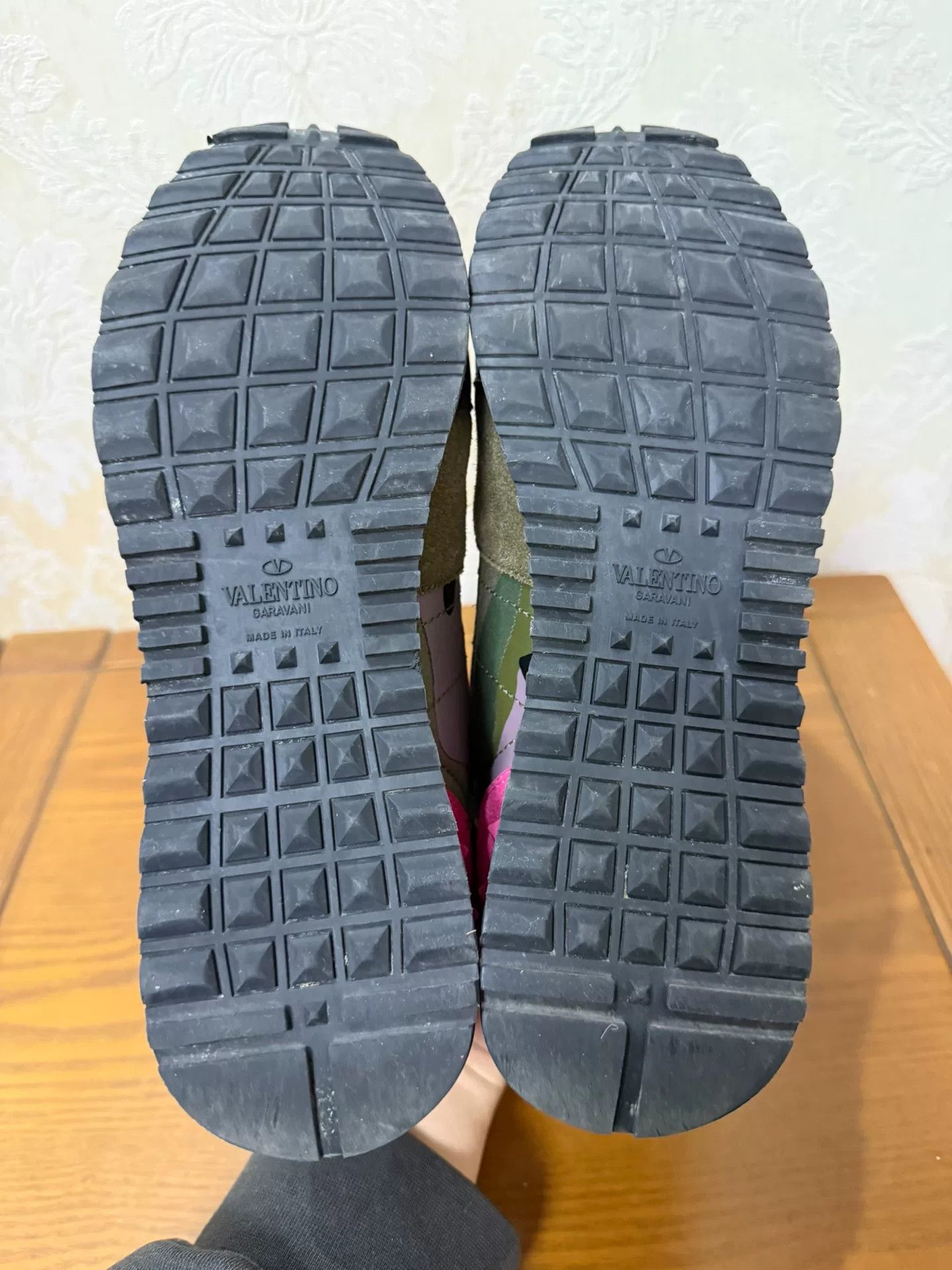 Valentino Valentino Running Camo Orange Lowtop Sneakers us_8 Women Size US 8 / IT 38 - 4 Thumbnail