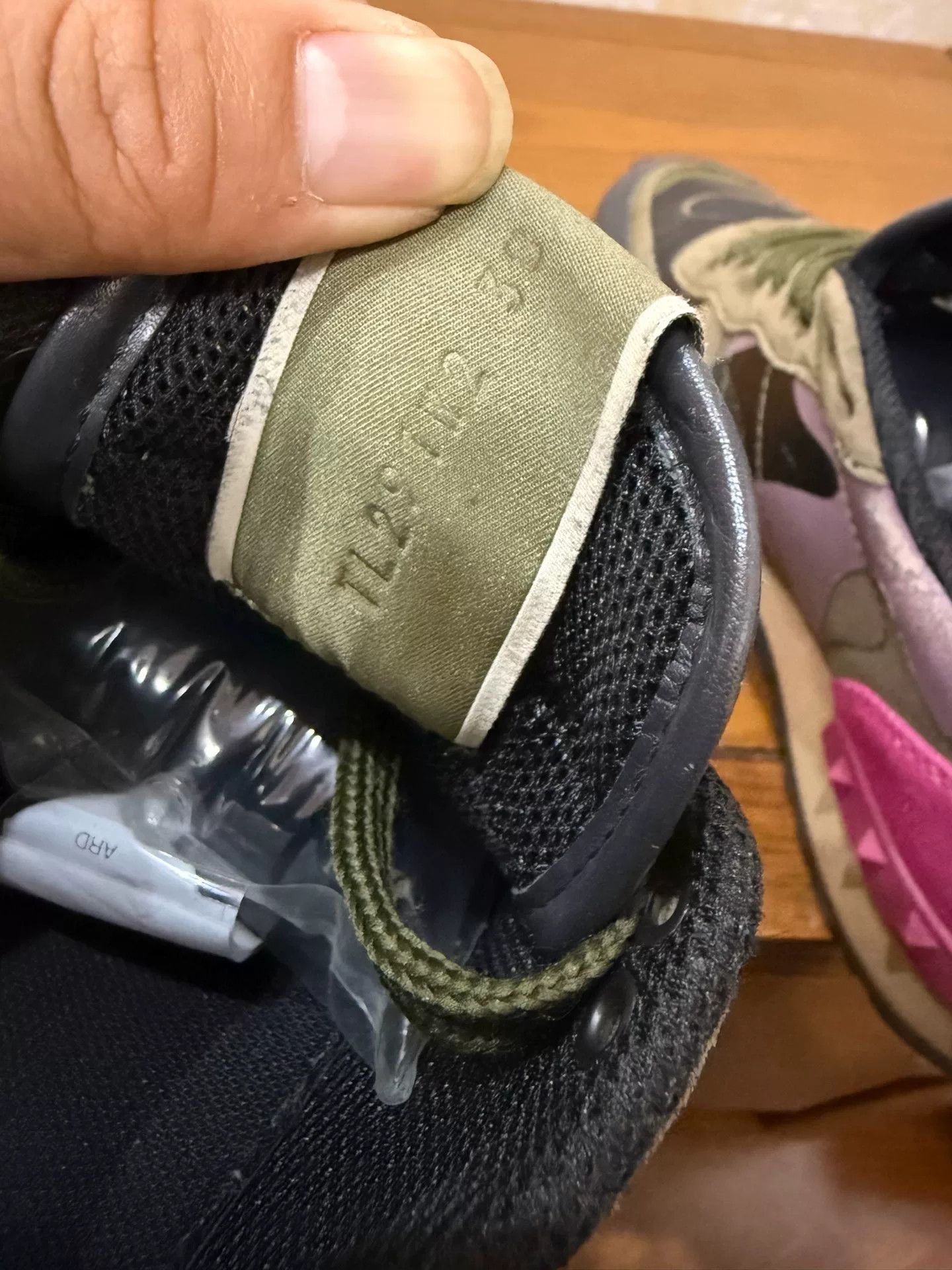 Valentino Valentino Running Camo Orange Lowtop Sneakers us_8 Women Size US 8 / IT 38 - 5 Thumbnail