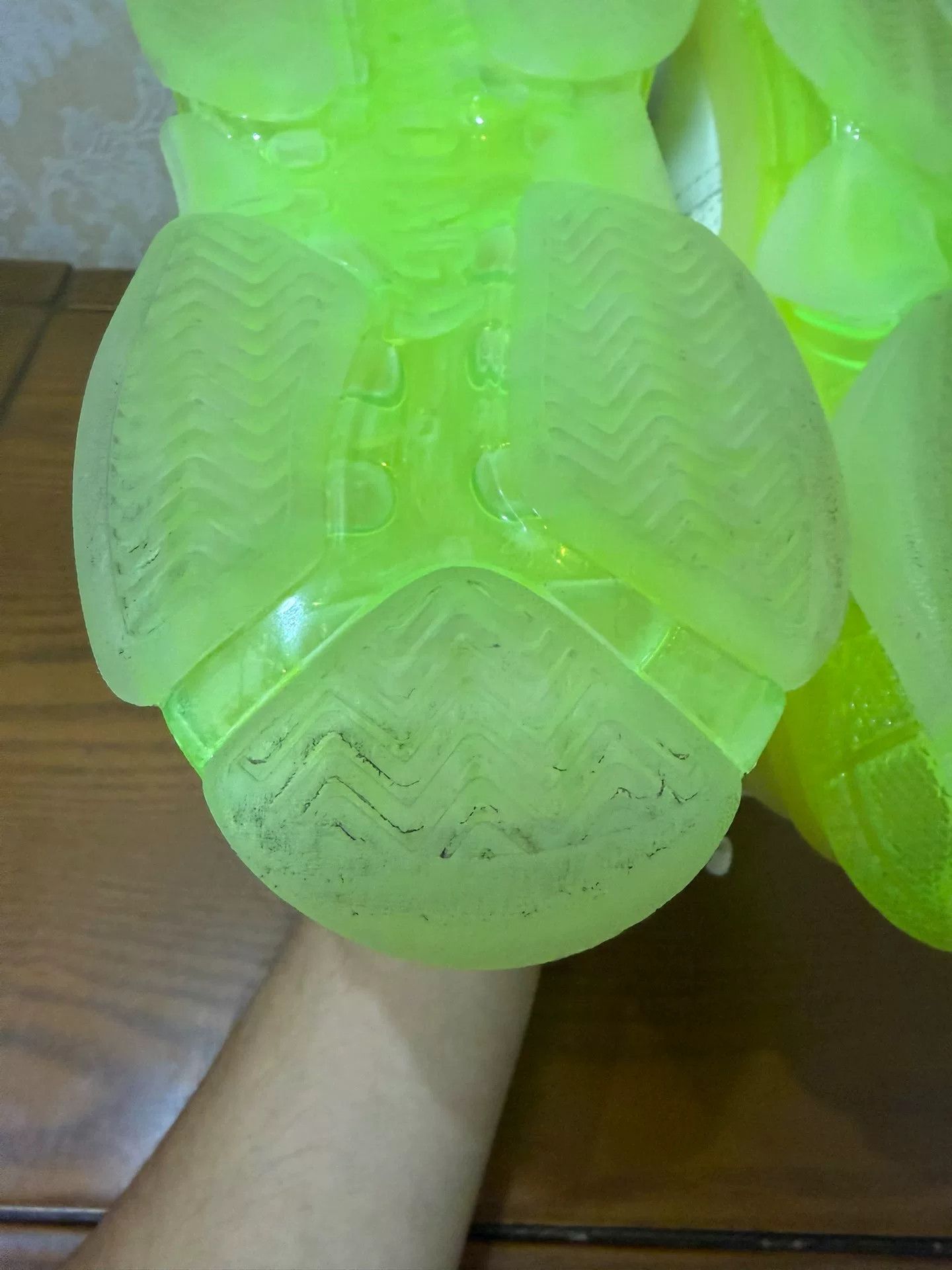 Balenciaga Balenciaga Glow Green Lowtop Sneakers us_7 Women Size US 7 / IT 37 - 5 Thumbnail