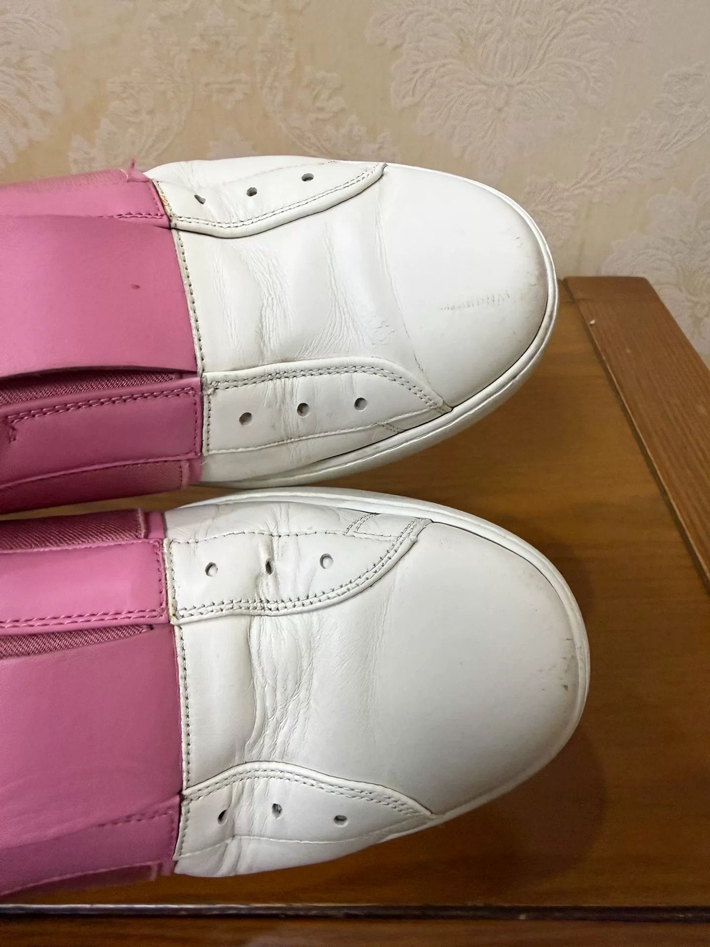 Valentino Valentino Pink Lowtop Sneakers 11 Men Size US 11 / EU 44 - 6 Thumbnail
