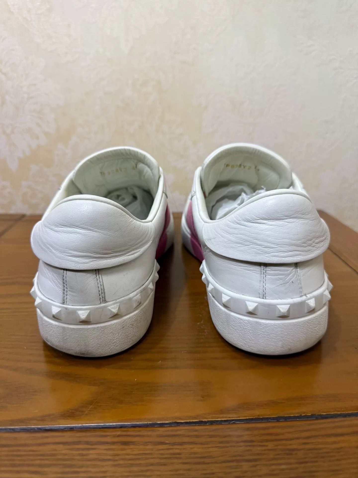 Valentino Valentino Pink Lowtop Sneakers 11 Men Size US 11 / EU 44 - 3 Thumbnail