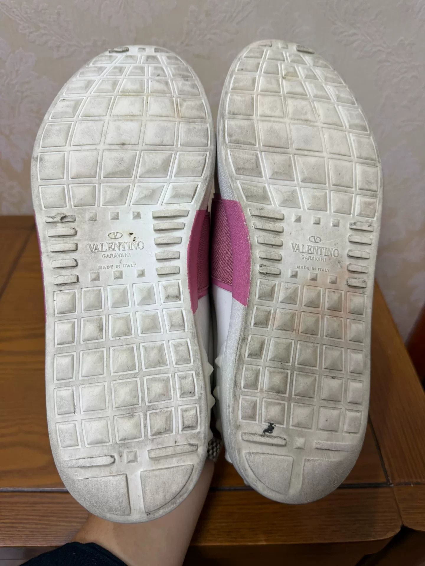 Valentino Valentino Pink Lowtop Sneakers 11 Men Size US 11 / EU 44 - 4 Thumbnail